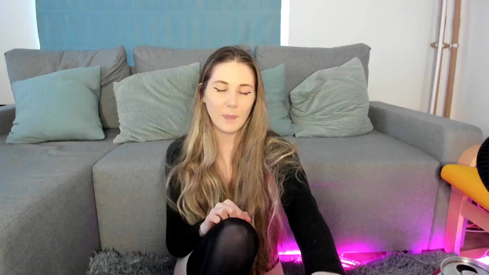 Gallery image thumbnail from Pixelss's myfreecams stream on, 11/23/2025, 09:13 image 8 of 20