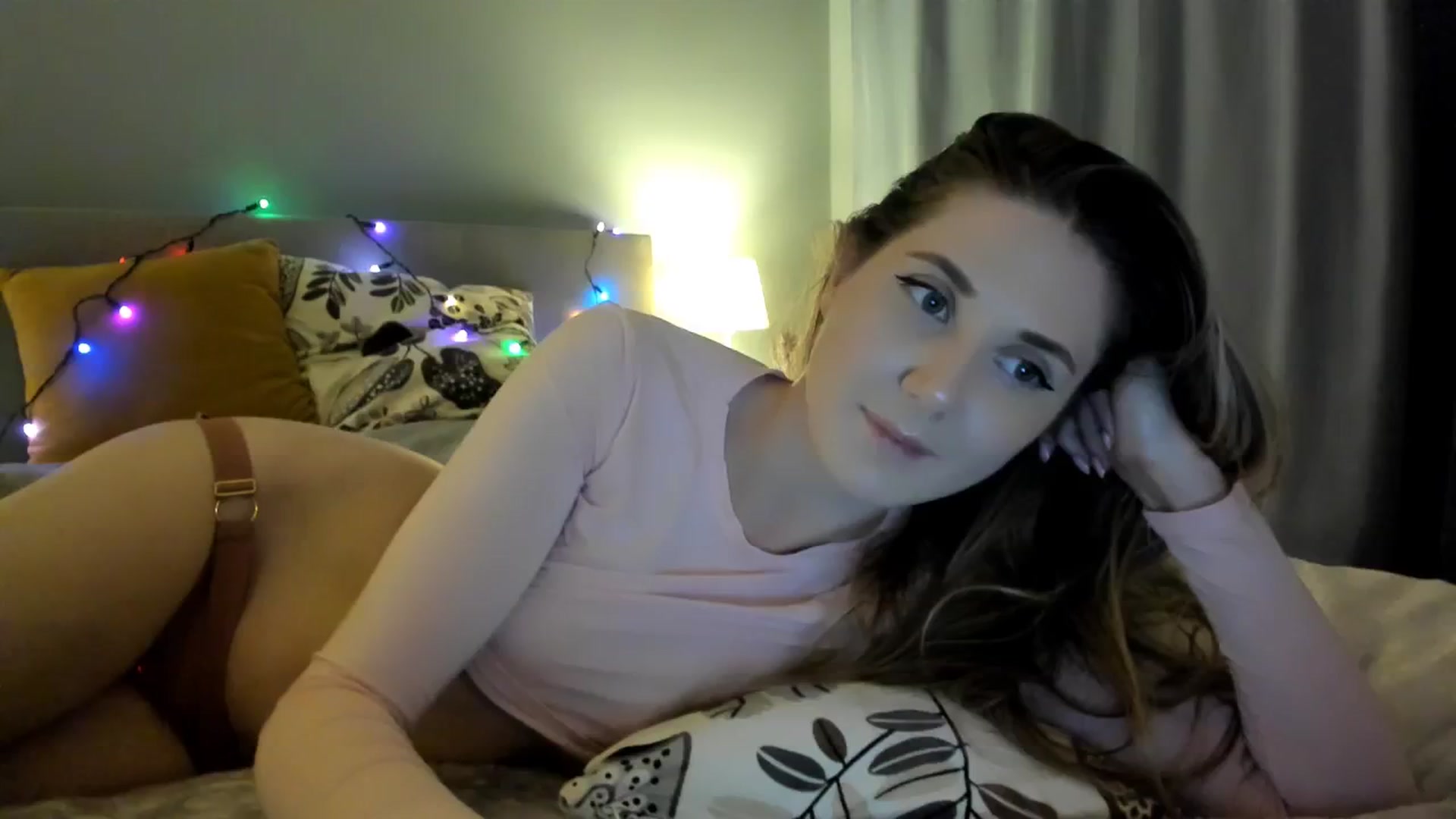 Gallery image thumbnail from Pixelss's myfreecams stream on, 12/03/2025, 04:47 image 11 of 20