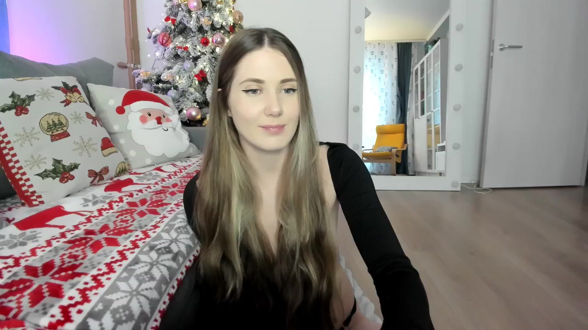 Gallery image thumbnail from Pixelss's myfreecams stream on, 12/21/2025, 08:41 image 11 of 20