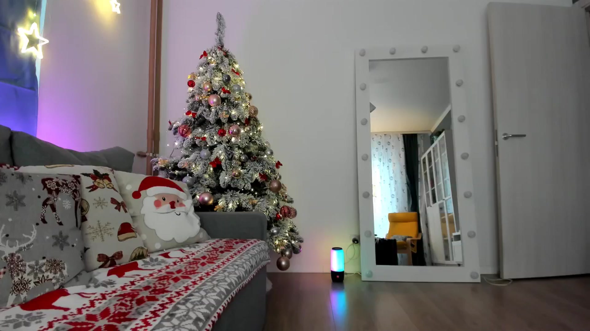 Gallery image thumbnail from Pixelss's myfreecams stream on, 12/21/2025, 09:14 image 9 of 20