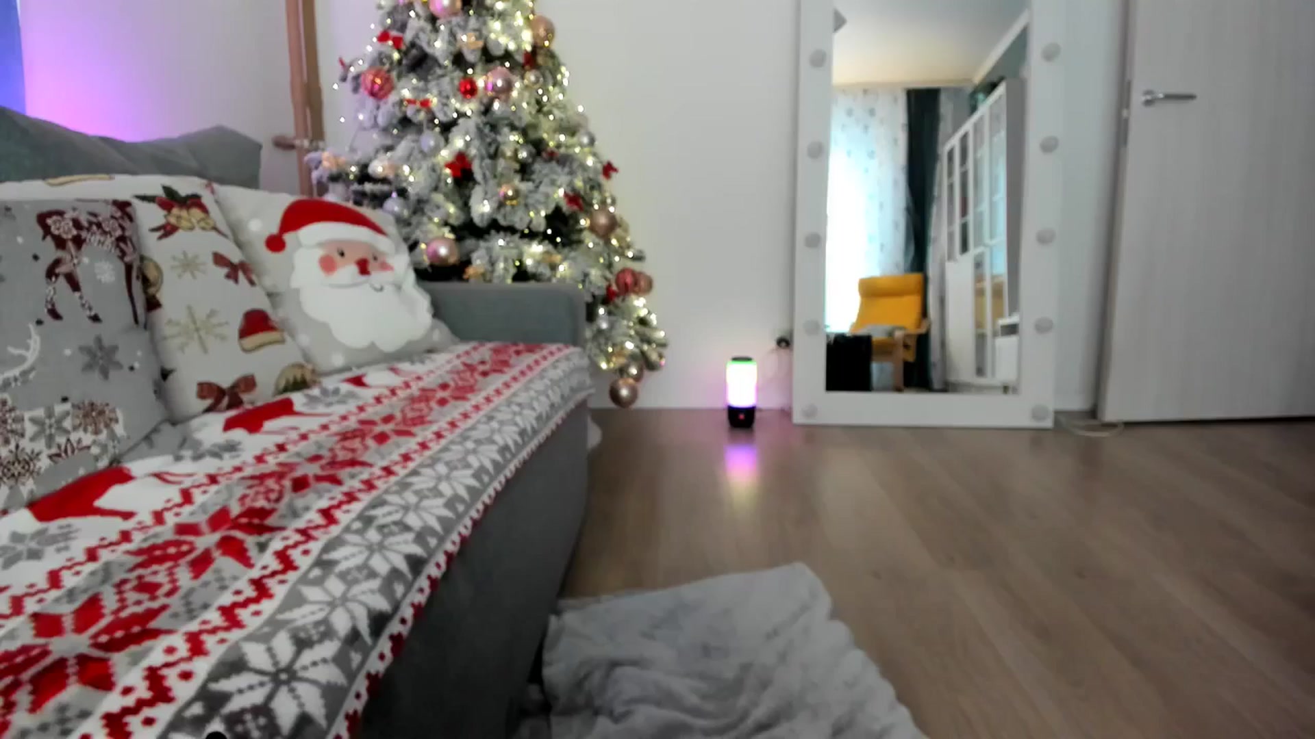 Gallery image thumbnail from Pixelss's myfreecams stream on, 12/21/2025, 10:14 image 17 of 20