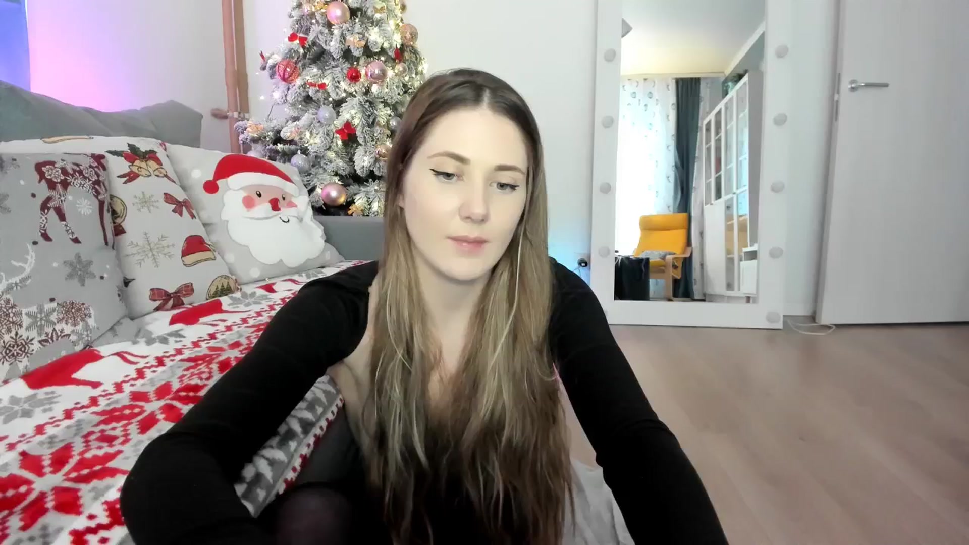 Gallery image thumbnail from Pixelss's myfreecams stream on, 12/21/2025, 10:56 image 1 of 20