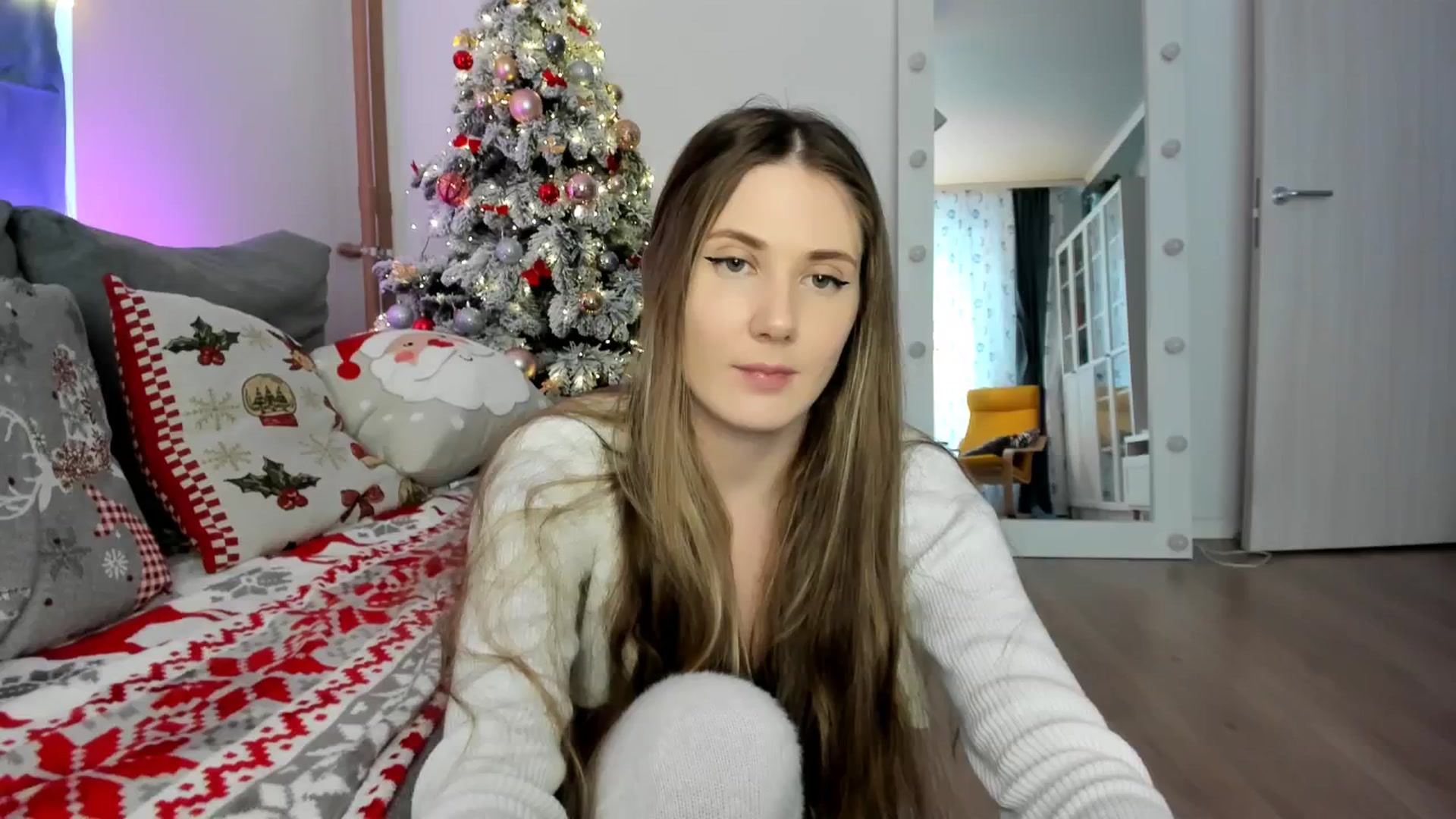 Gallery image thumbnail from Pixelss's myfreecams stream on, 12/23/2025, 08:24 image 17 of 20