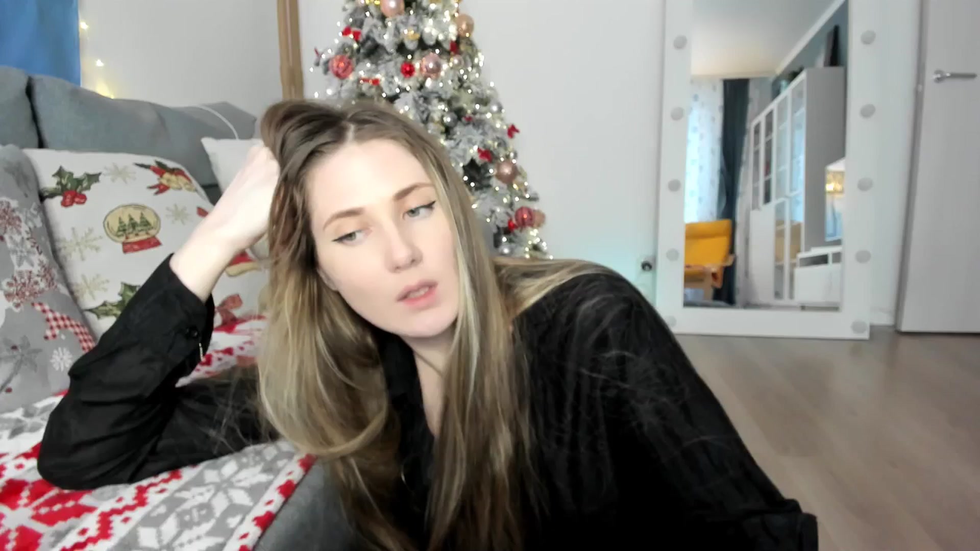 Gallery image thumbnail from Pixelss's myfreecams stream on, 12/25/2025, 11:13 image 13 of 20