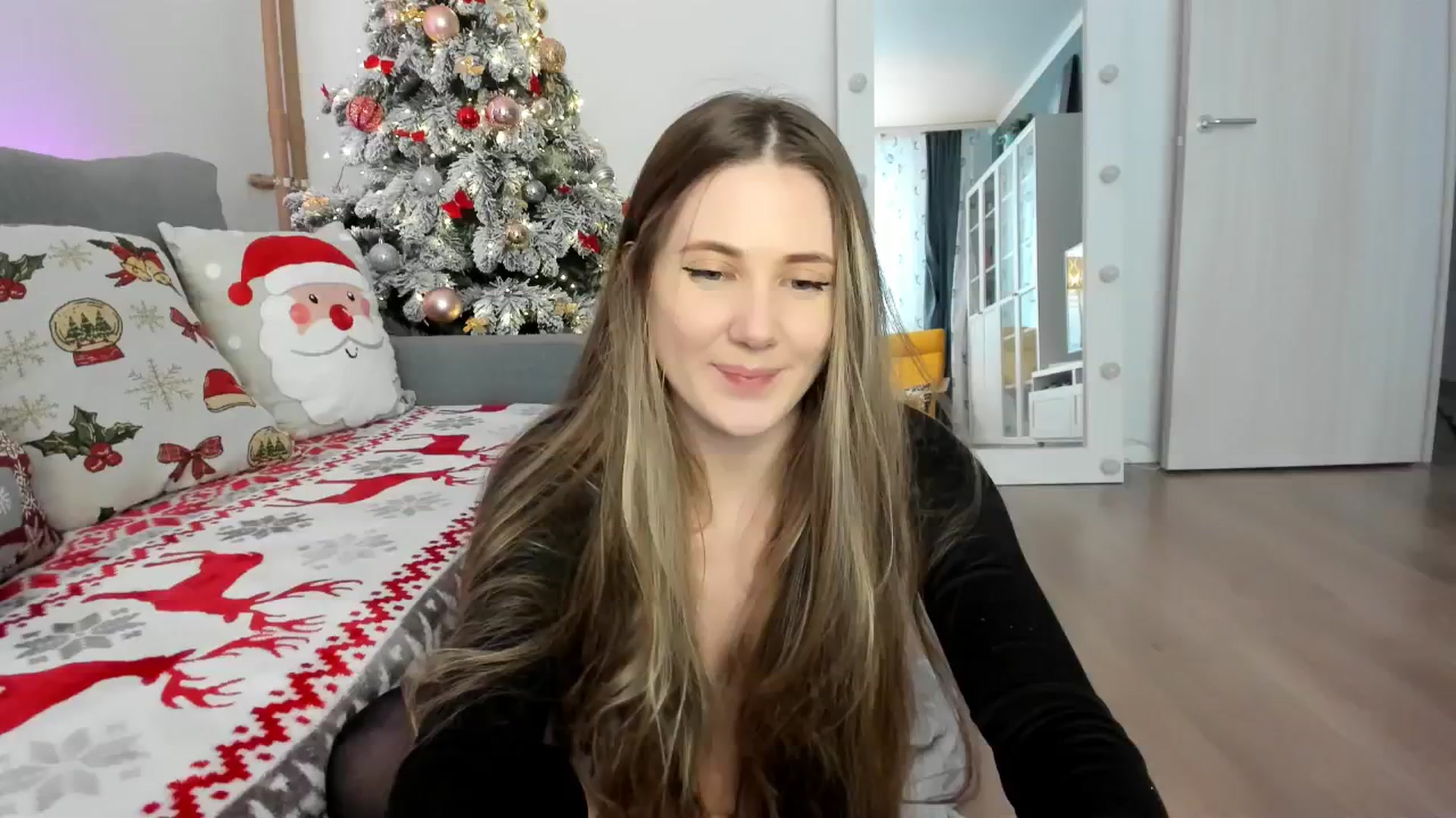 Gallery image thumbnail from Pixelss's myfreecams stream on, 12/27/2025, 11:01 image 1 of 20