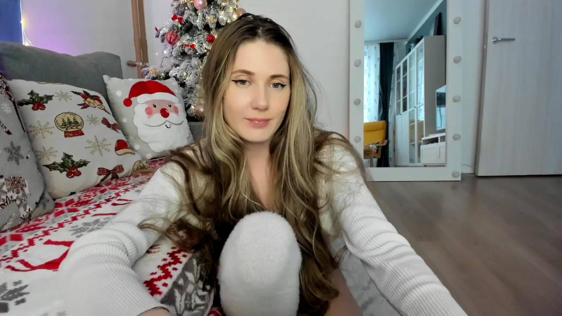 Gallery image thumbnail from Pixelss's myfreecams stream on, 12/28/2025, 11:12 image 10 of 20