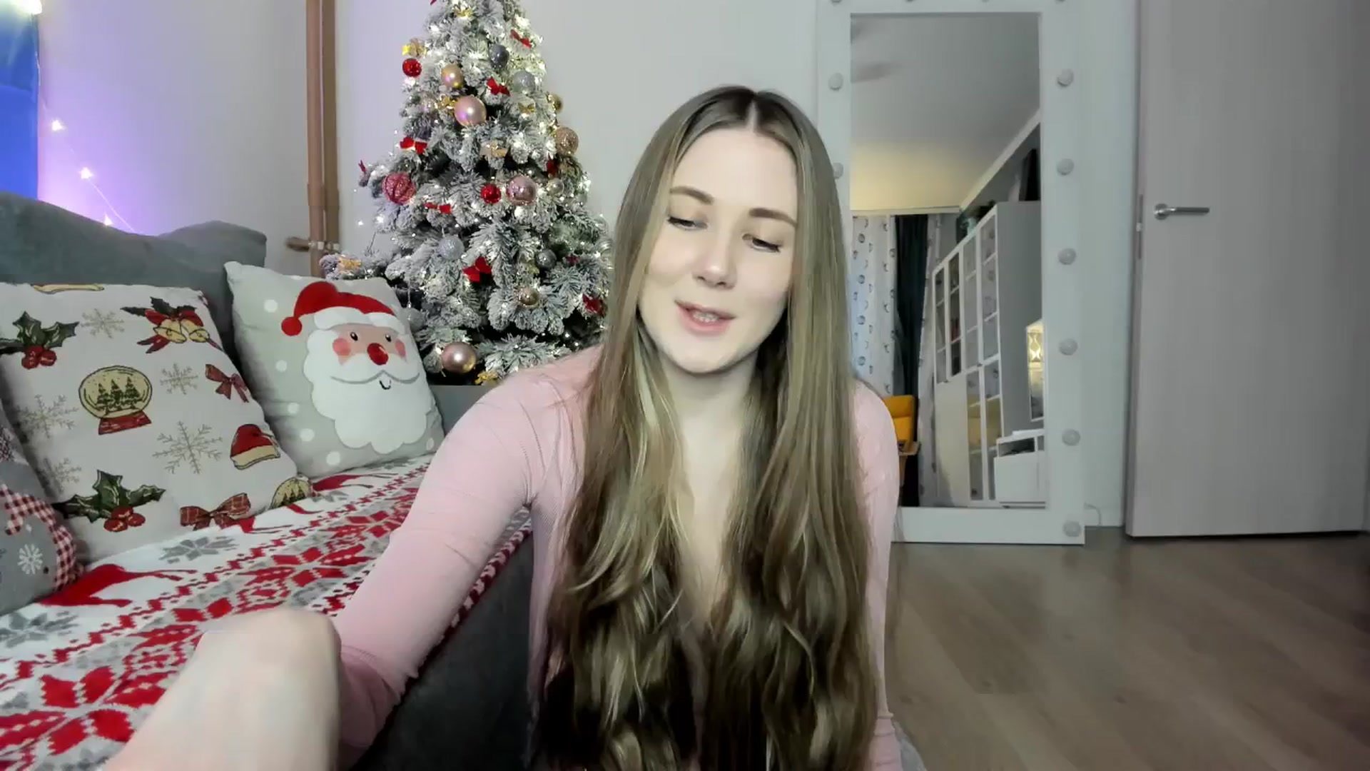 Gallery image thumbnail from Pixelss's myfreecams stream on, 01/10/2026, 06:01 image 15 of 20