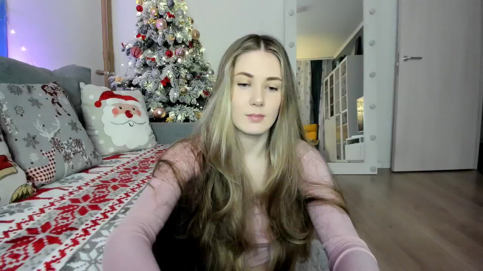 Gallery image thumbnail from Pixelss's myfreecams stream on, 01/11/2026, 07:29 image 1 of 20