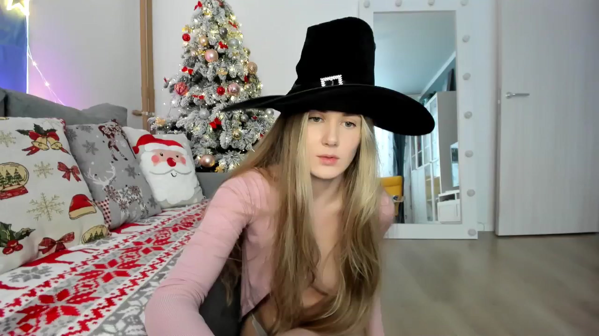 Gallery image thumbnail from Pixelss's myfreecams stream on, 01/11/2026, 09:10 image 7 of 20