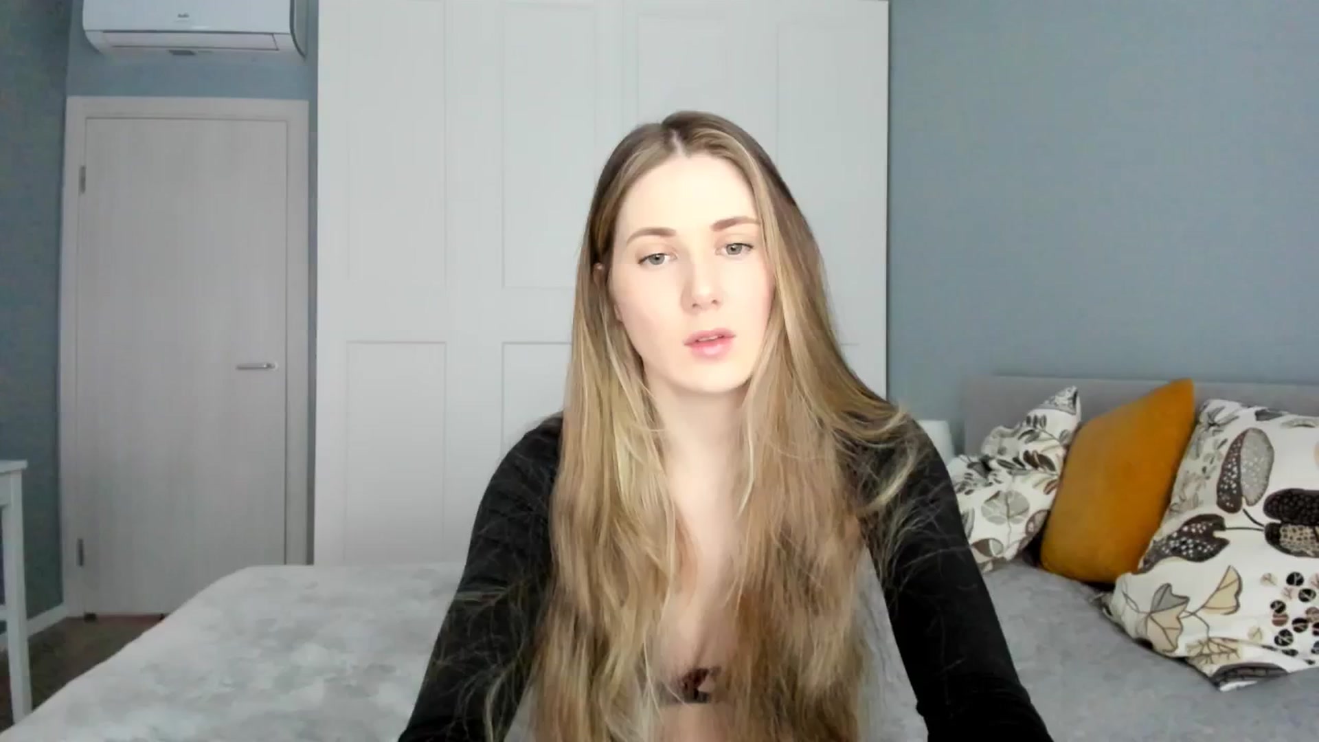 Gallery image thumbnail from Pixelss's myfreecams stream on, 01/13/2026, 07:04 image 5 of 20