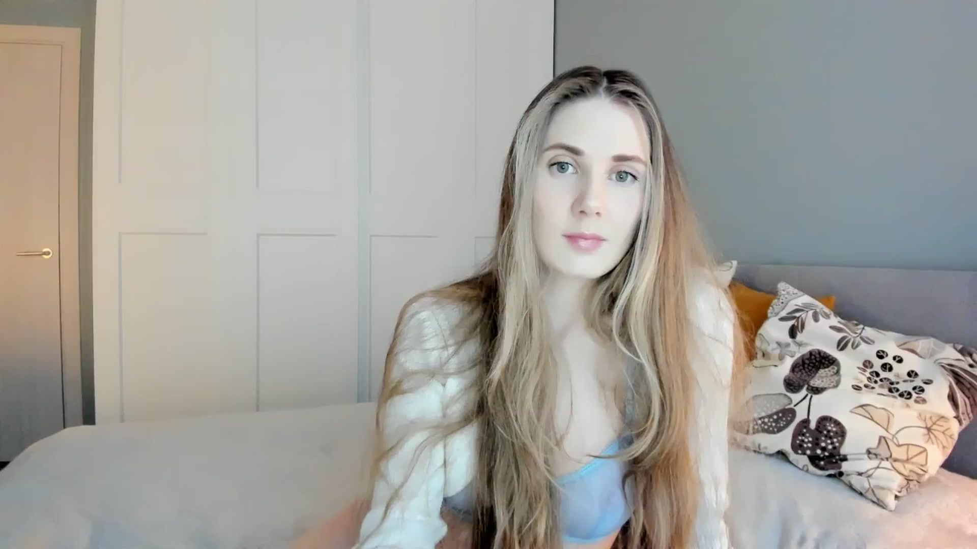 Gallery image thumbnail from Pixelss's myfreecams stream on, 01/24/2026, 08:56 image 4 of 20
