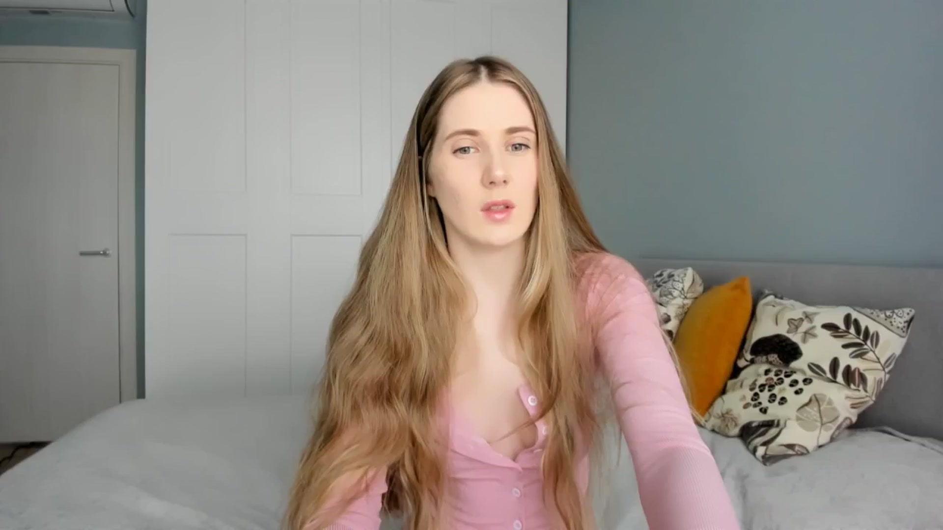 Gallery image thumbnail from Pixelss's myfreecams stream on, 02/05/2026, 08:14 image 4 of 20