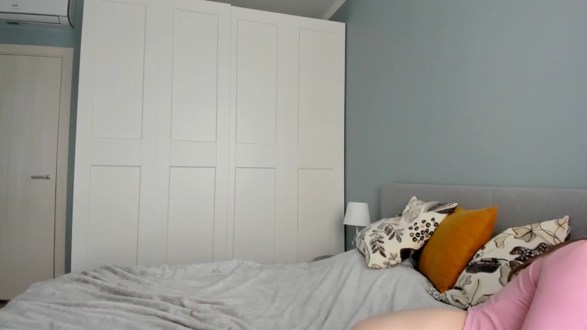 Gallery image thumbnail from Pixelss's myfreecams stream on, 02/22/2026, 10:16 image 11 of 20