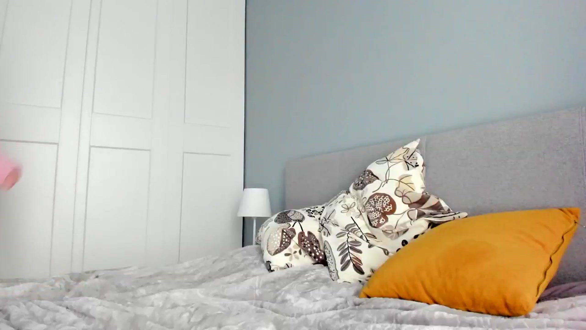 Gallery image thumbnail from Pixelss's myfreecams stream on, 04/15/2026, 08:36 image 17 of 20