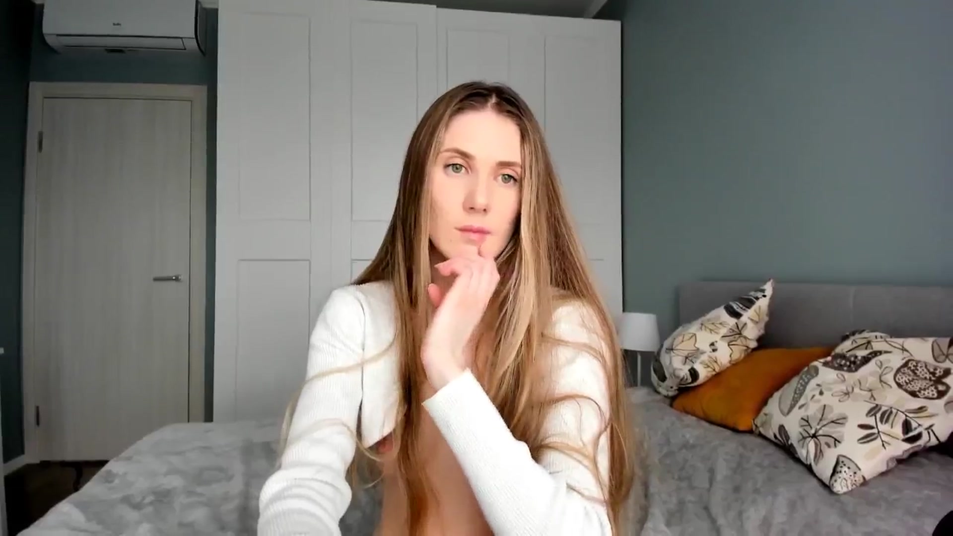 Gallery image thumbnail from Pixelss's myfreecams stream on, 04/26/2026, 10:57 image 5 of 20
