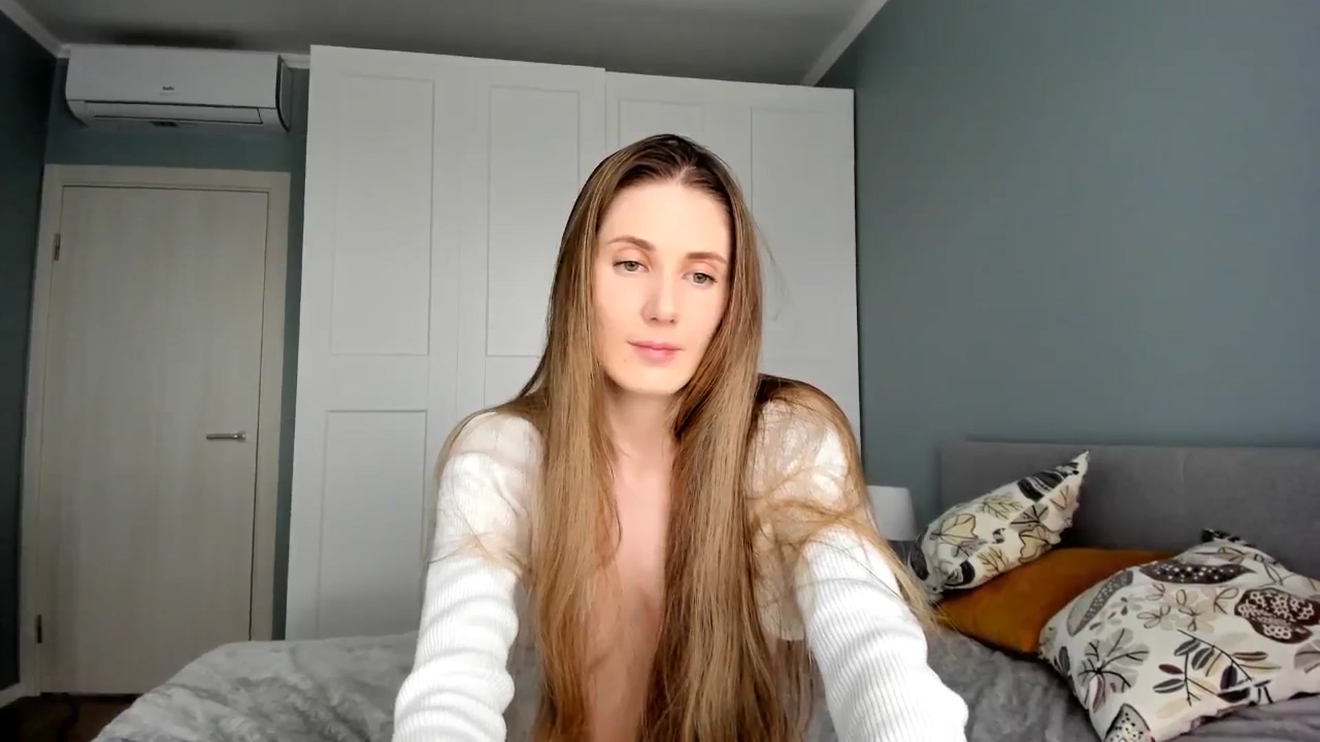 Gallery image thumbnail from Pixelss's myfreecams stream on, 04/26/2026, 10:57 image 8 of 20