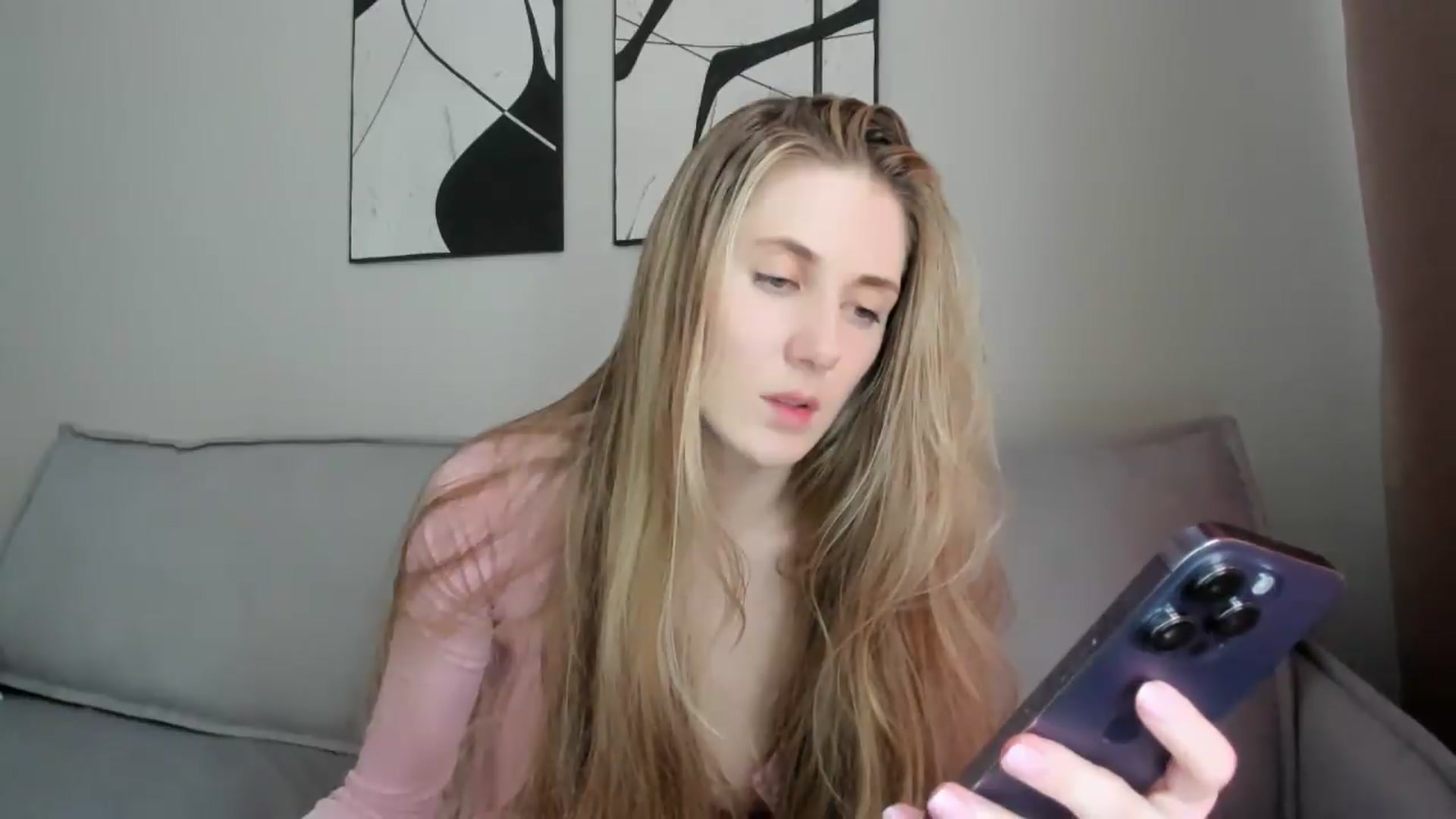 Gallery image thumbnail from Pixelss's myfreecams stream on, 07/12/2026, 10:02 image 17 of 20