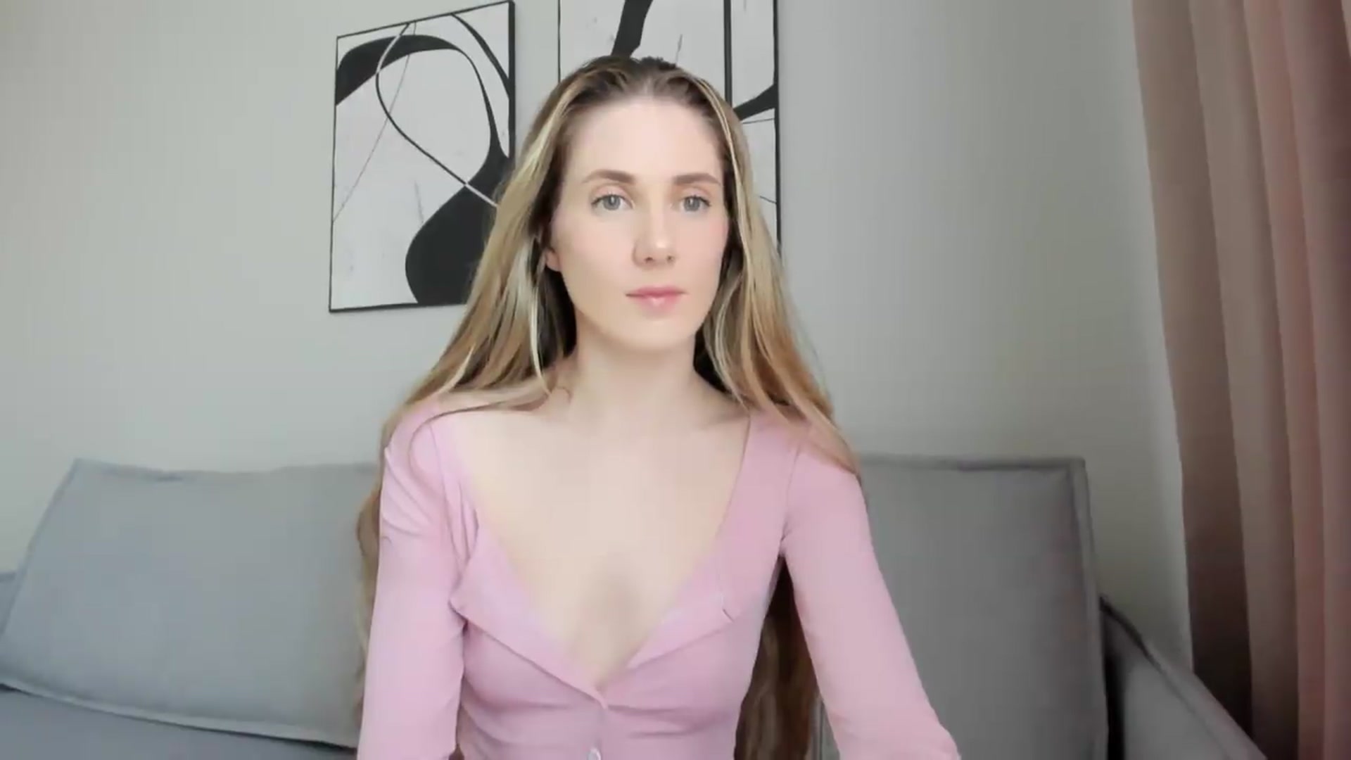 Gallery image thumbnail from Pixelss's myfreecams stream on, 08/22/2026, 05:48 image 6 of 20