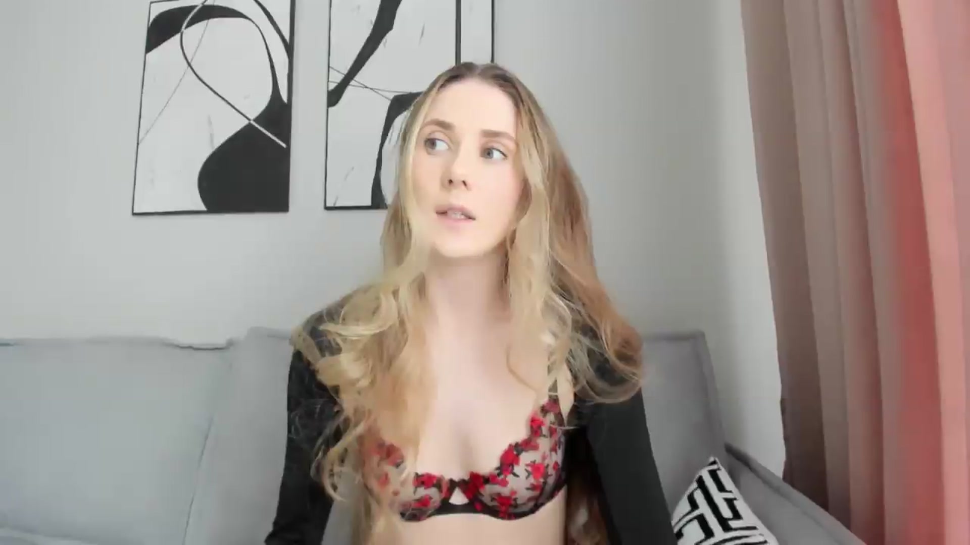 Gallery image thumbnail from Pixelss's myfreecams stream on, 09/20/2026, 08:52 image 5 of 20