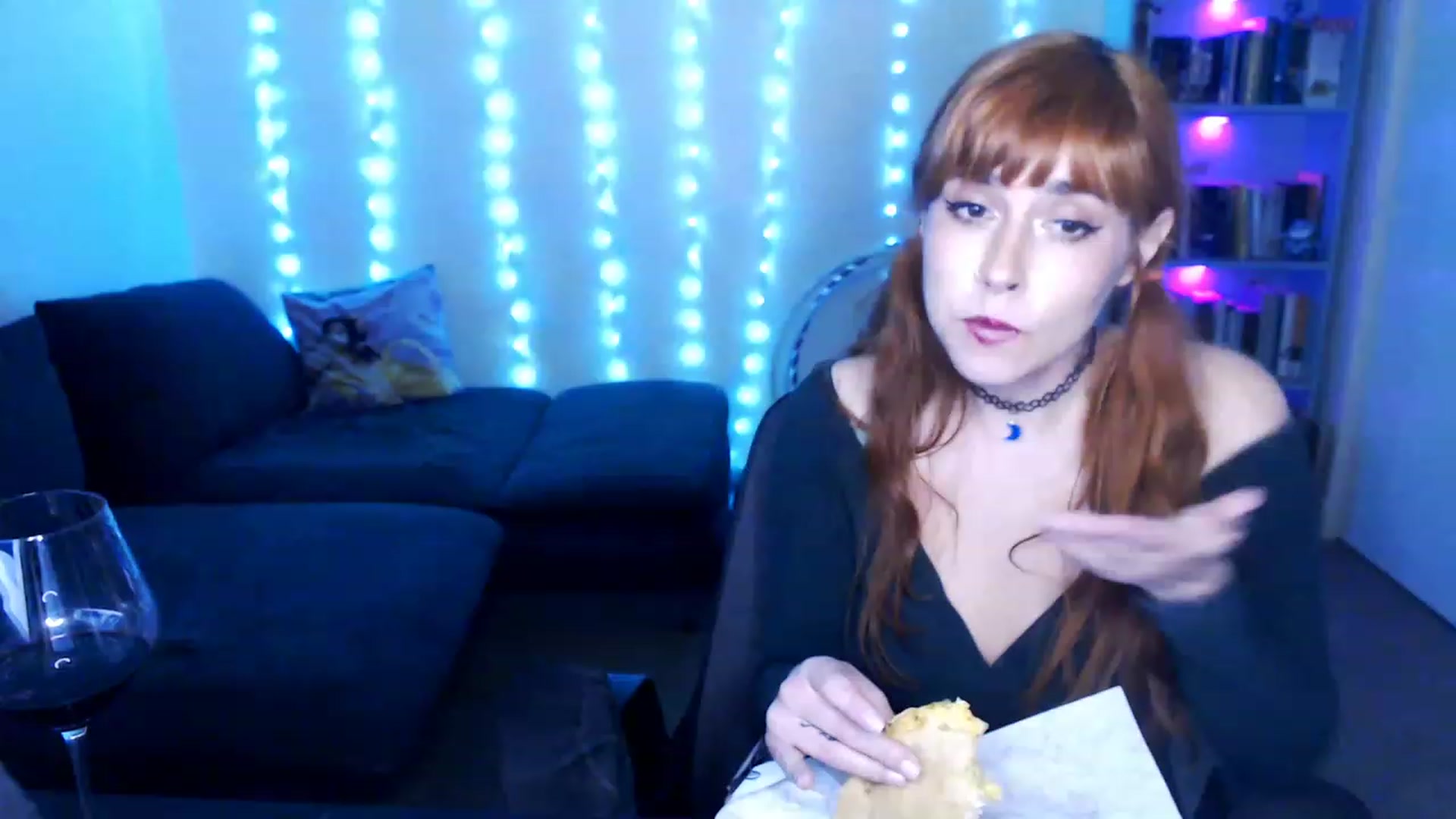 Gallery image thumbnail from PixieBrat's myfreecams stream on, 11/23/2022, 07:00 image 15 of 20