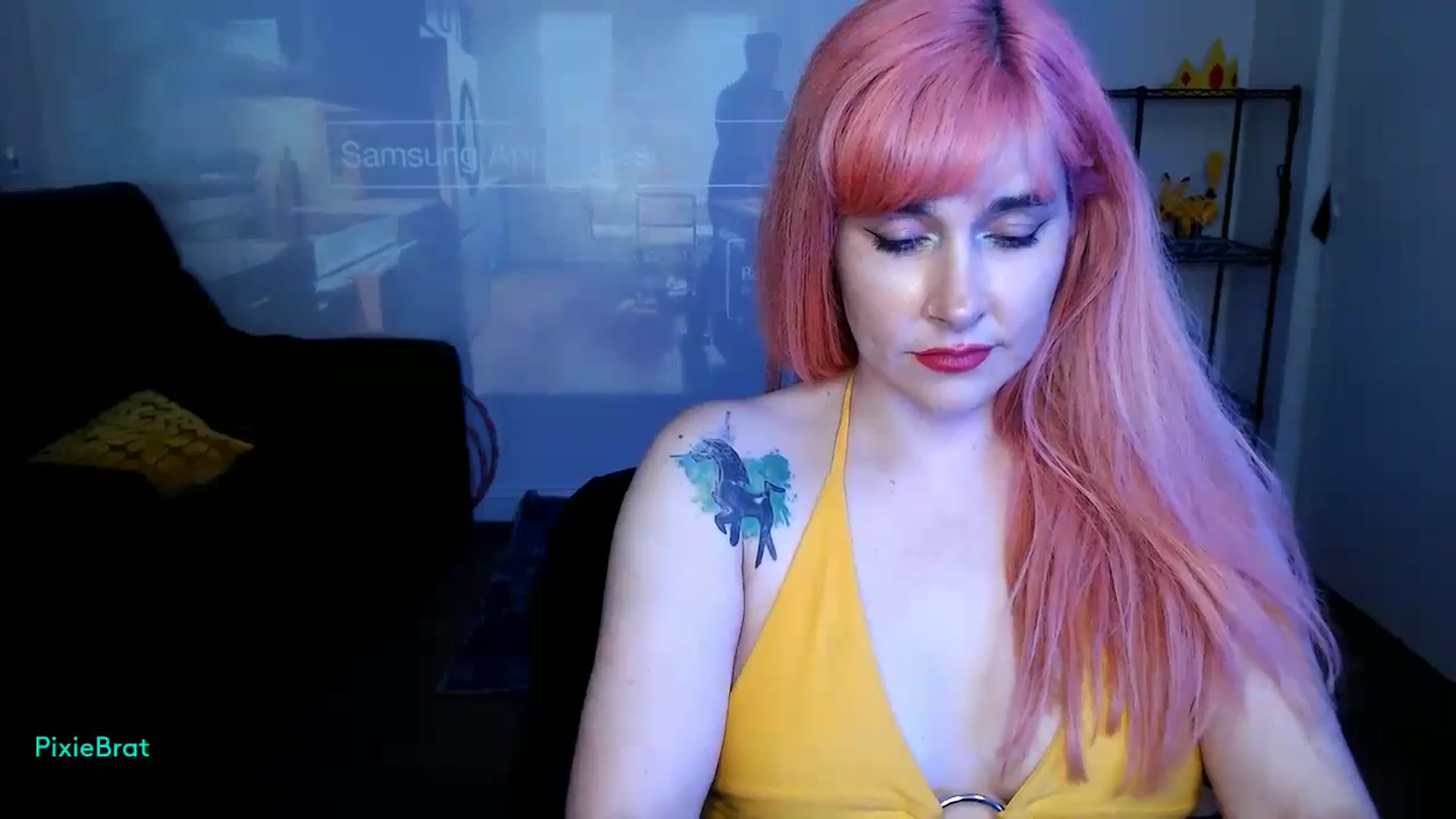 Gallery image thumbnail from PixieBrat's myfreecams stream on, 10/03/2024, 07:32 image 12 of 20