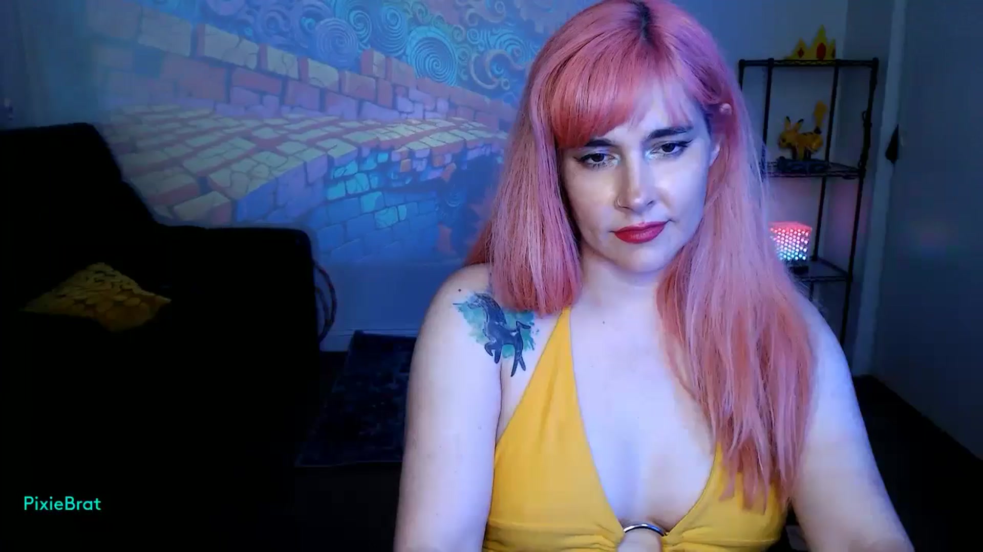 Gallery image thumbnail from PixieBrat's myfreecams stream on, 10/03/2024, 07:32 image 15 of 20
