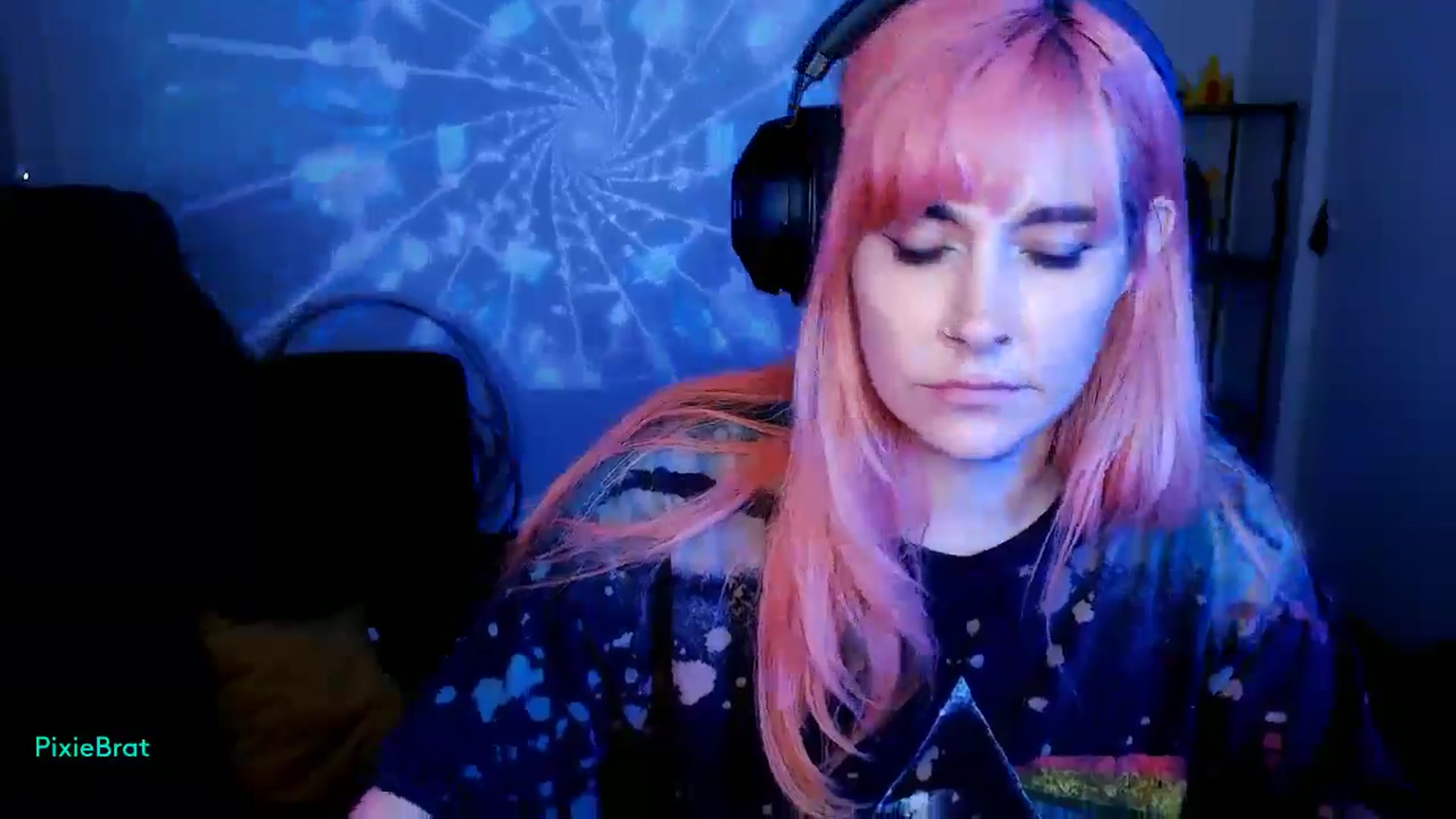 Gallery image thumbnail from PixieBrat's myfreecams stream on, 10/09/2024, 07:44 image 17 of 20