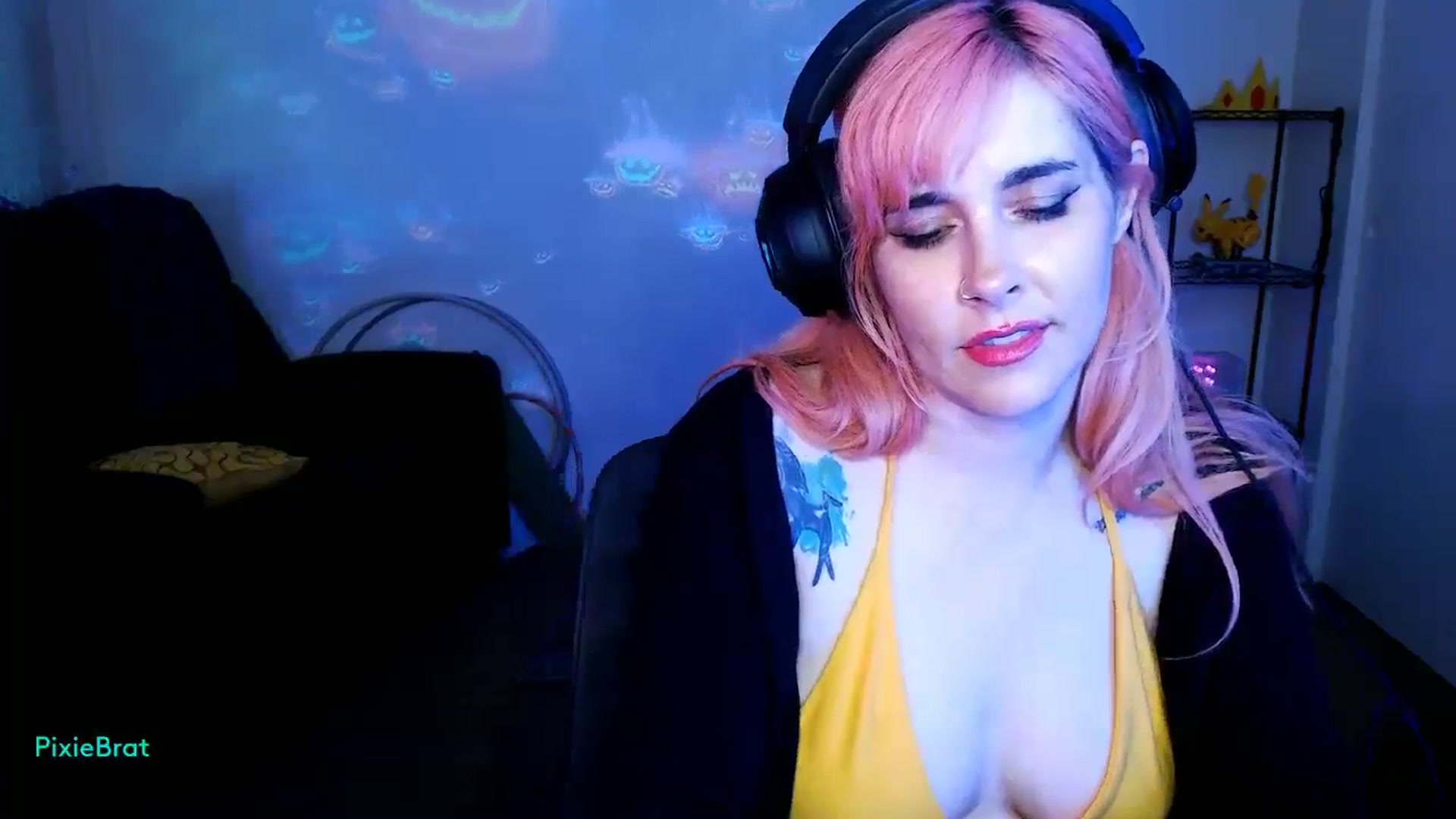 Gallery image thumbnail from PixieBrat's myfreecams stream on, 10/16/2024, 05:51 image 4 of 20