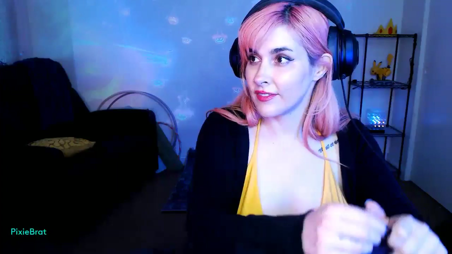 Gallery image thumbnail from PixieBrat's myfreecams stream on, 10/16/2024, 05:51 image 6 of 20