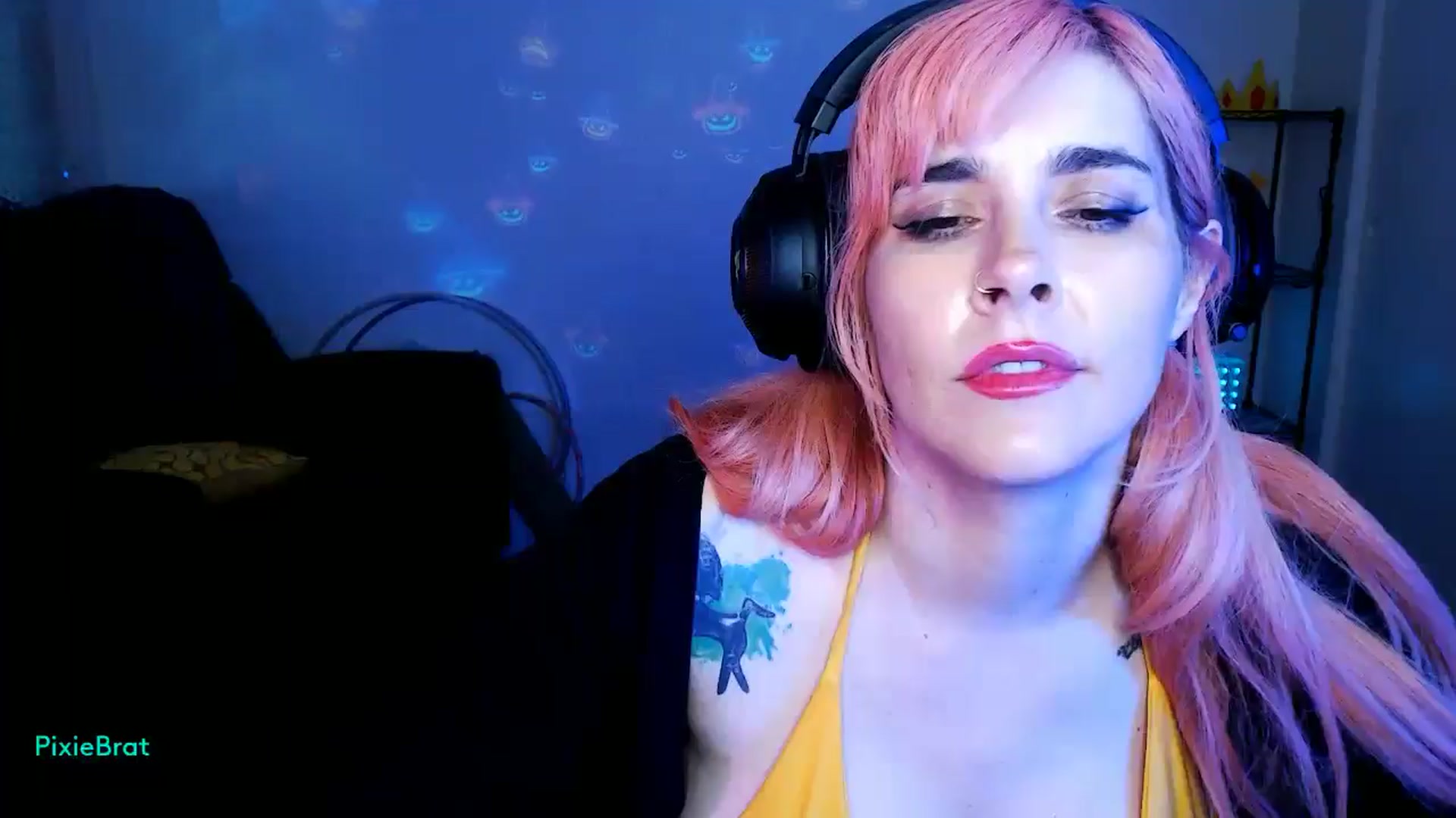 Gallery image thumbnail from PixieBrat's myfreecams stream on, 10/16/2024, 05:51 image 3 of 20