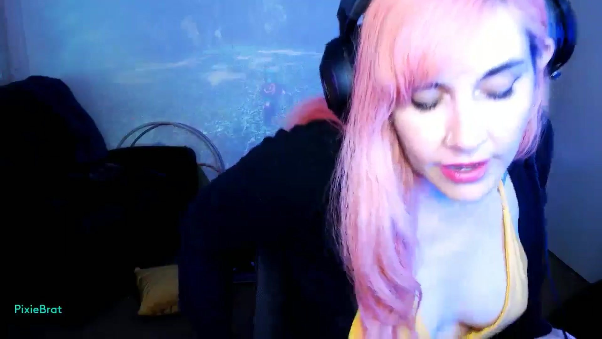 Gallery image thumbnail from PixieBrat's myfreecams stream on, 10/16/2024, 07:44 image 19 of 20