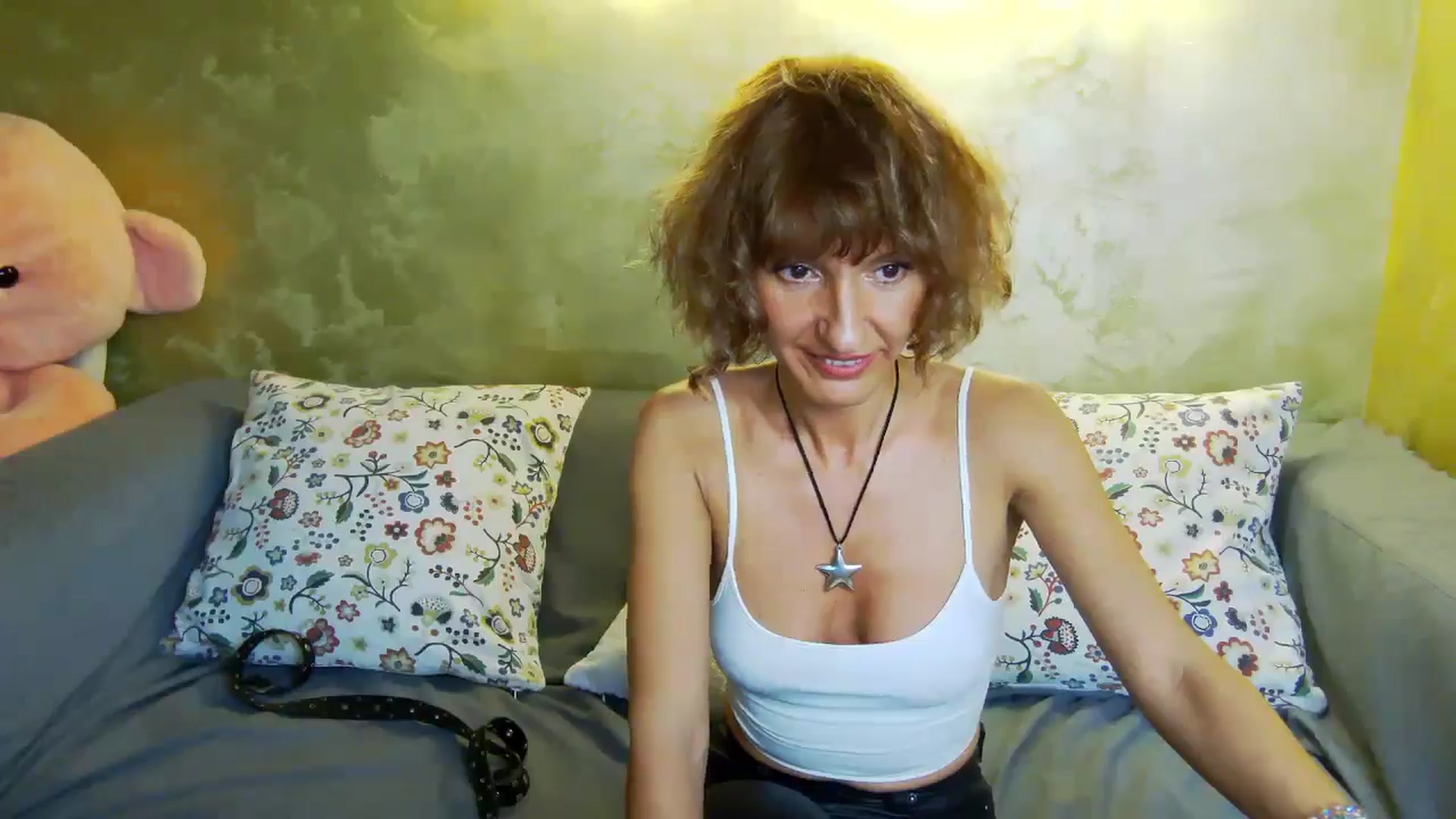Gallery image thumbnail from PixieSabrina's myfreecams stream on, 09/29/2025, 16:25 image 7 of 20