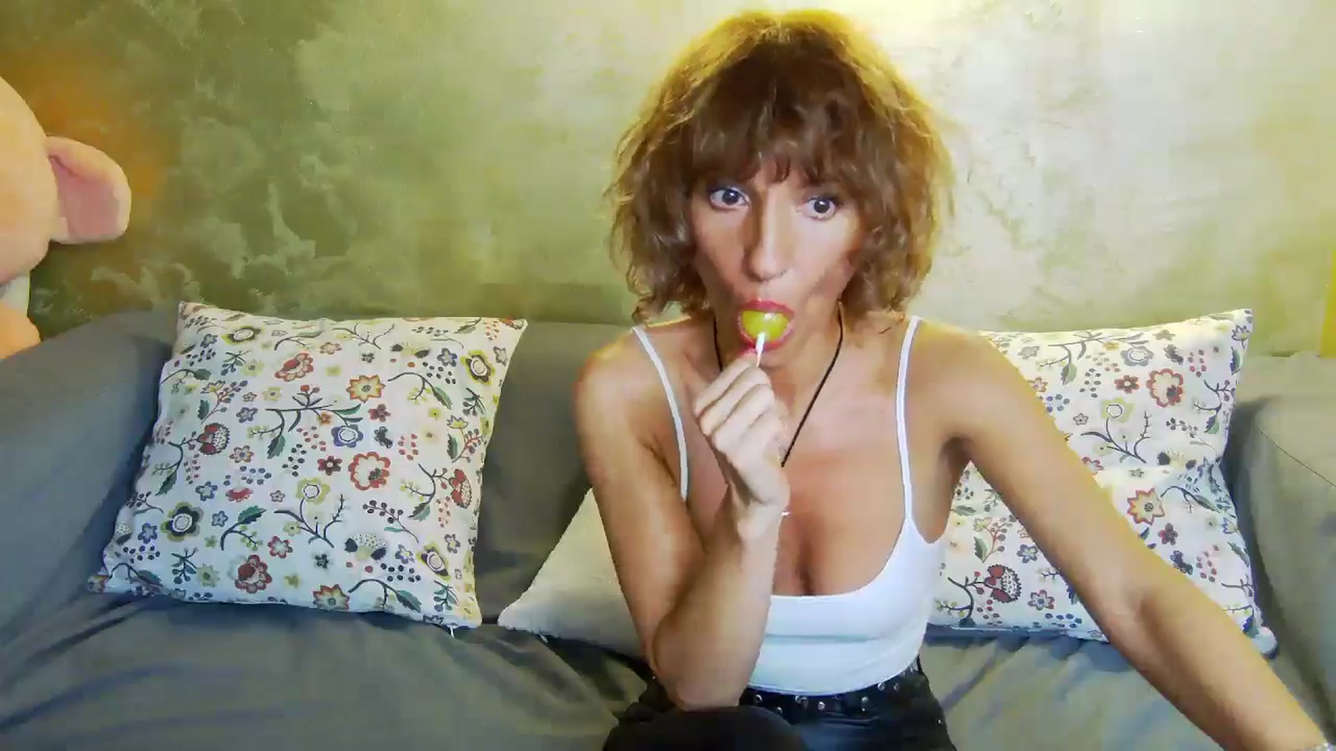 Gallery image thumbnail from PixieSabrina's myfreecams stream on, 09/29/2025, 16:25 image 16 of 20