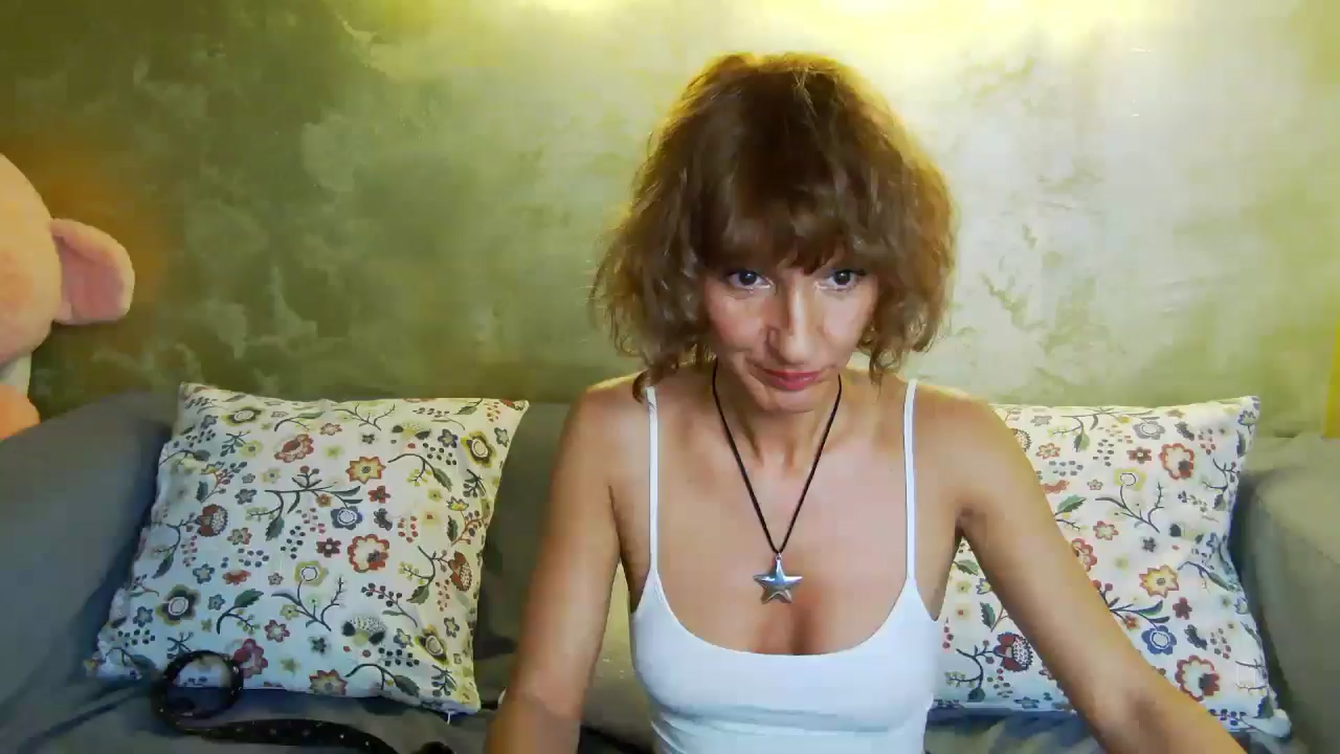 Gallery image thumbnail from PixieSabrina's myfreecams stream on, 09/29/2025, 16:25 image 13 of 20