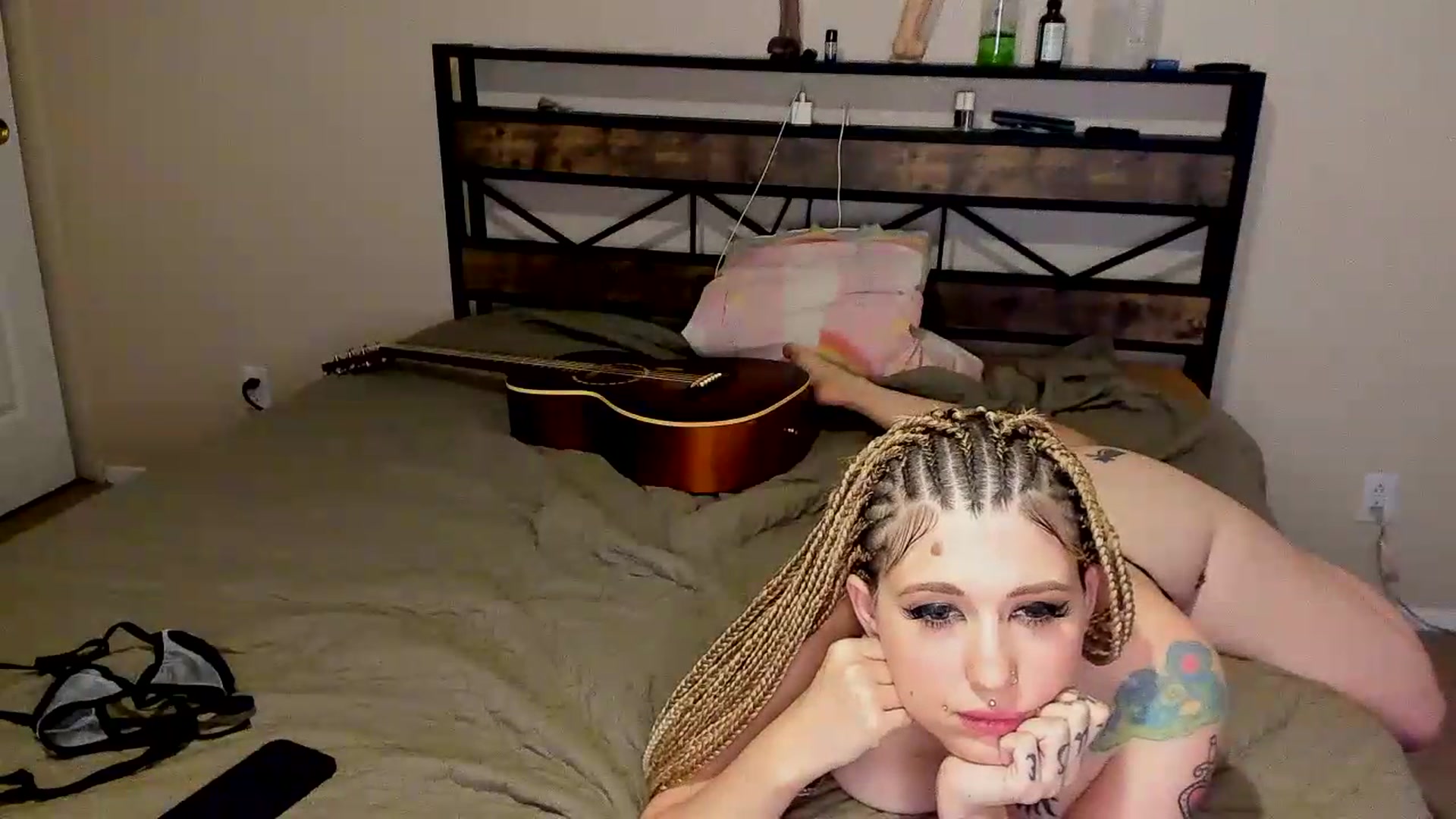 Gallery image thumbnail from PixieSmiles's myfreecams stream on, 06/27/2026, 10:04 image 15 of 20