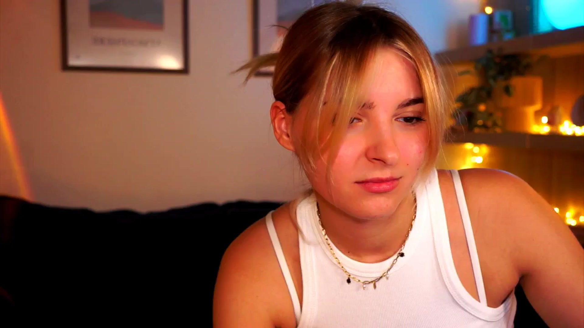 Gallery image thumbnail from Pixie_Pie's myfreecams stream on, 03/05/2026, 14:50 image 13 of 20