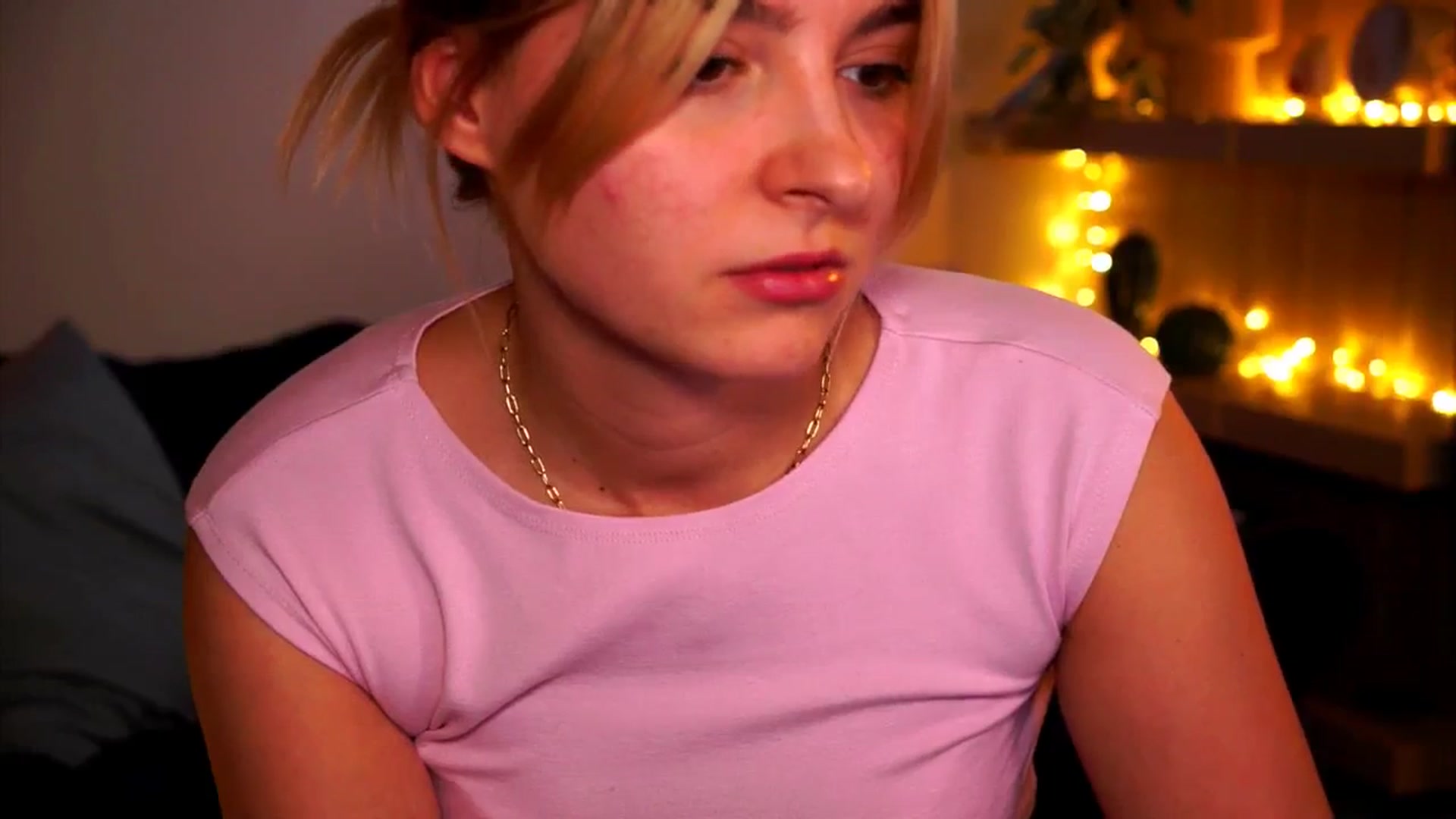 Gallery image thumbnail from Pixie_Pie's myfreecams stream on, 03/08/2026, 18:51 image 17 of 20