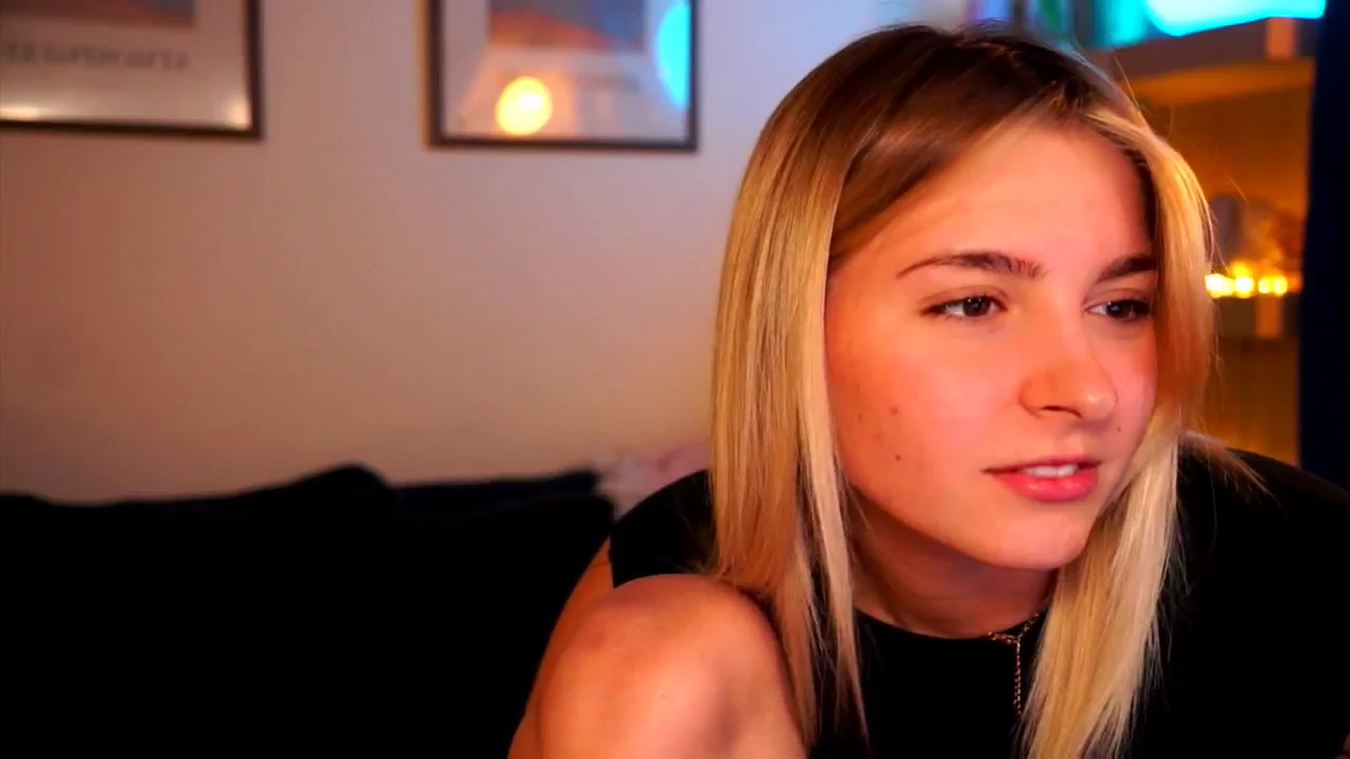 Gallery image thumbnail from Pixie_Pie's myfreecams stream on, 03/10/2026, 16:17 image 14 of 20