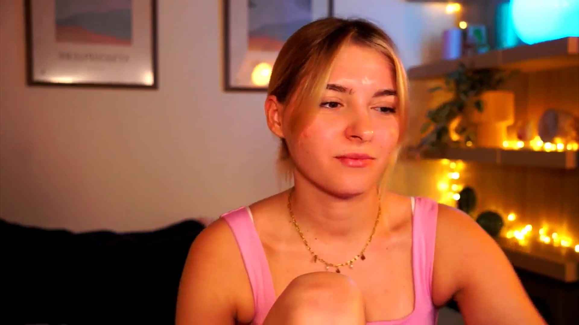 Gallery image thumbnail from Pixie_Pie's myfreecams stream on, 03/11/2026, 14:27 image 2 of 20