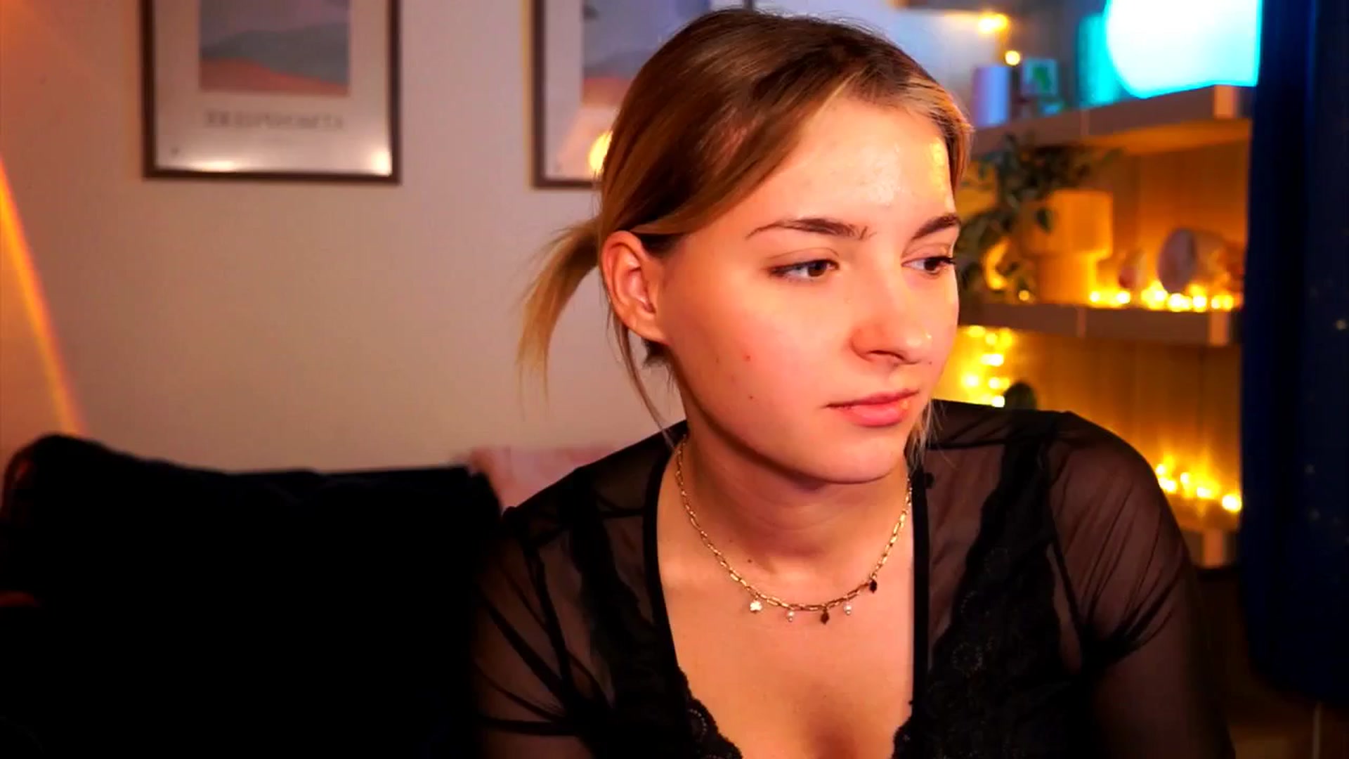 Gallery image thumbnail from Pixie_Pie's myfreecams stream on, 03/11/2026, 16:10 image 7 of 20