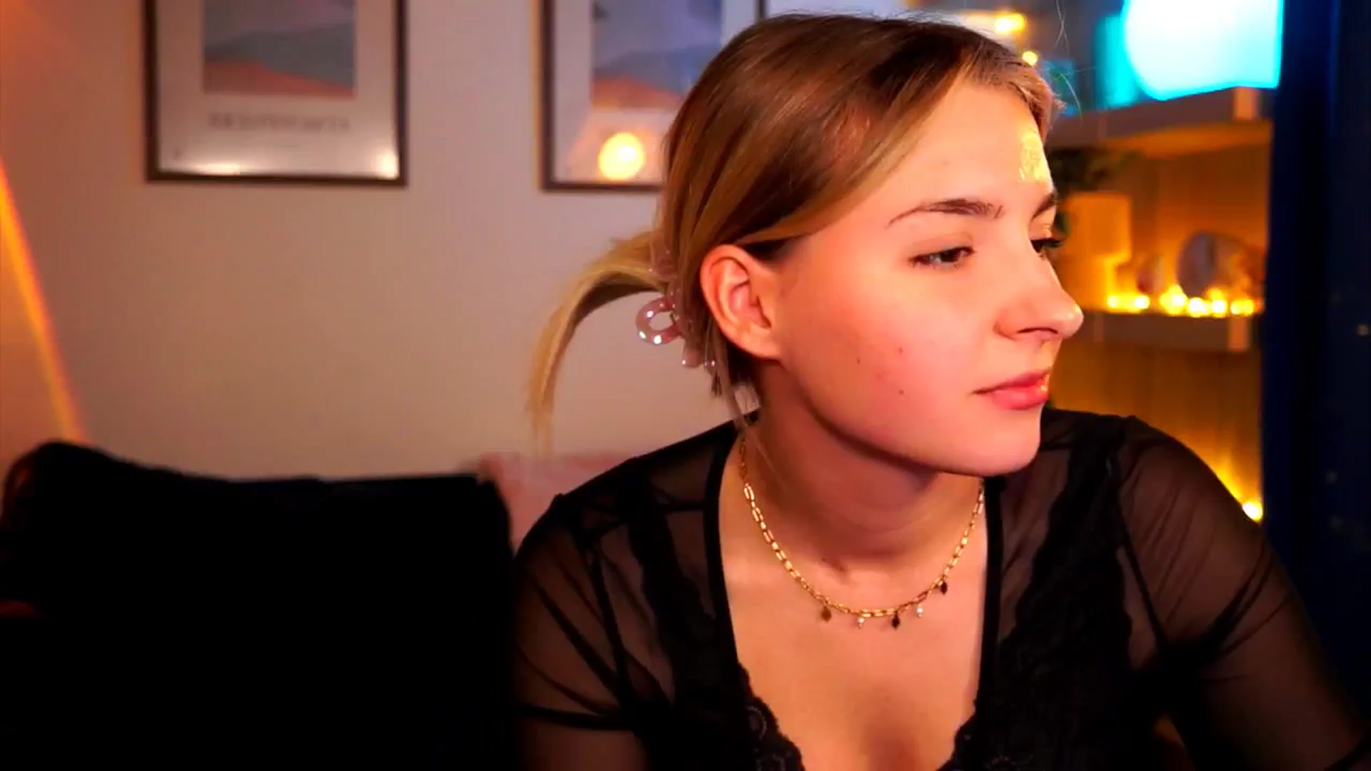 Gallery image thumbnail from Pixie_Pie's myfreecams stream on, 03/11/2026, 16:10 image 6 of 20