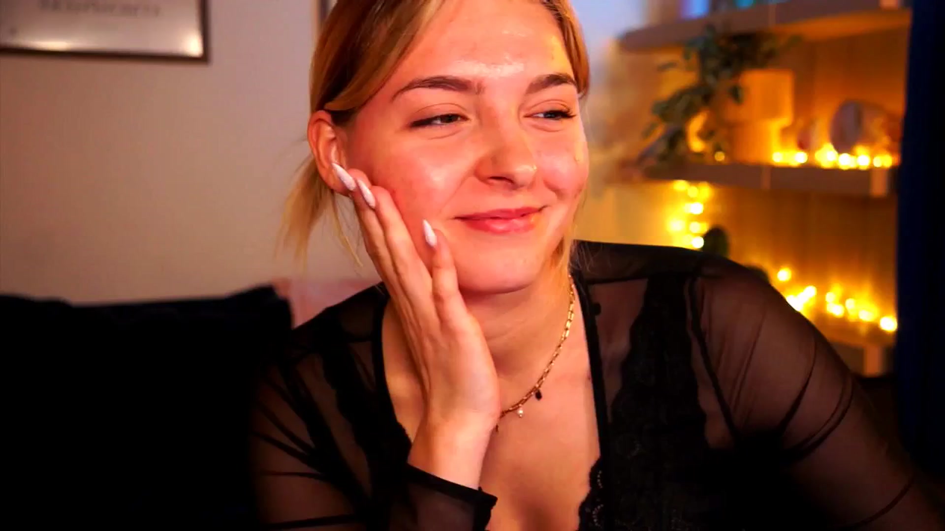 Gallery image thumbnail from Pixie_Pie's myfreecams stream on, 03/11/2026, 16:10 image 14 of 20