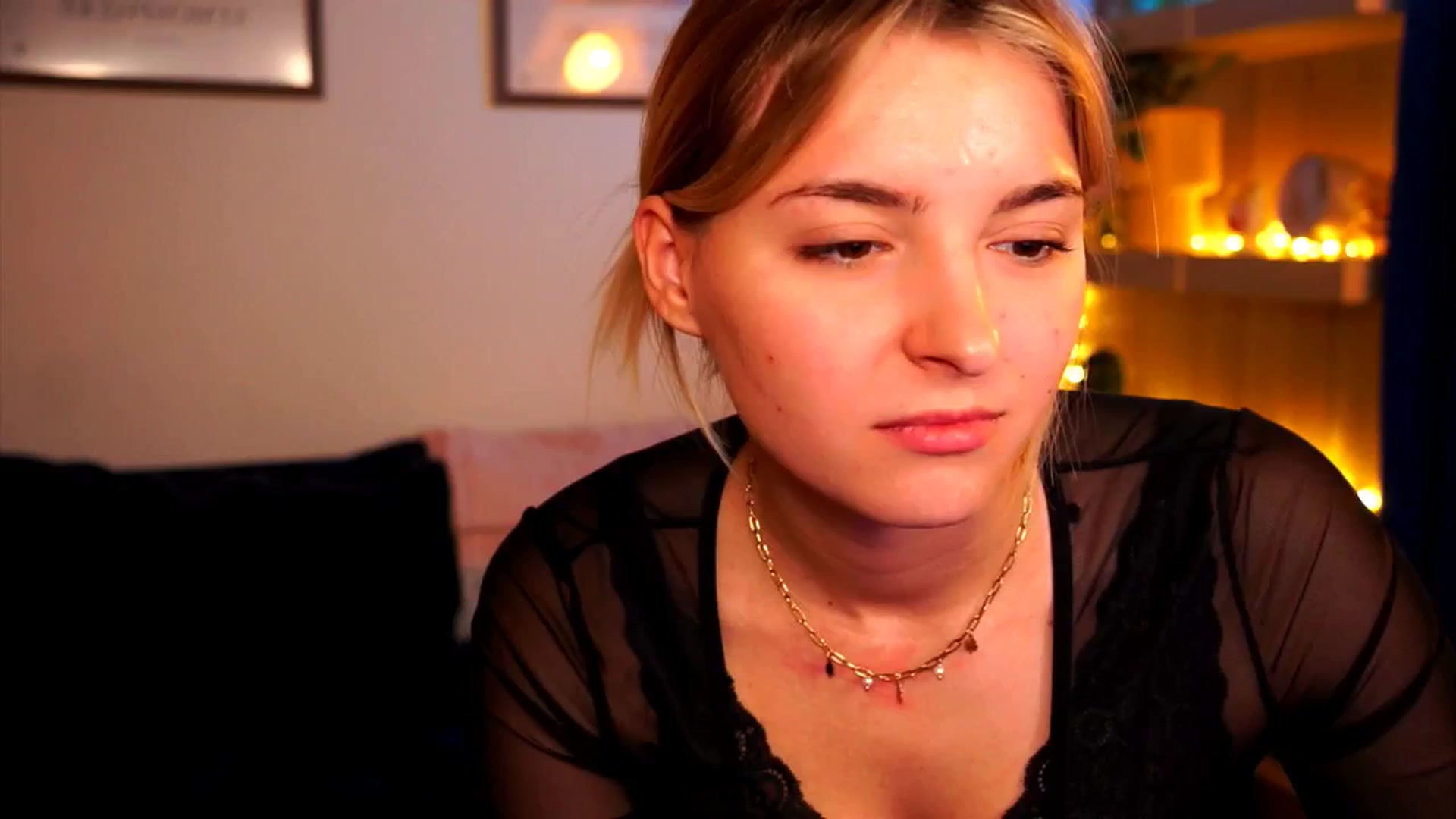 Gallery image thumbnail from Pixie_Pie's myfreecams stream on, 03/11/2026, 16:10 image 15 of 20