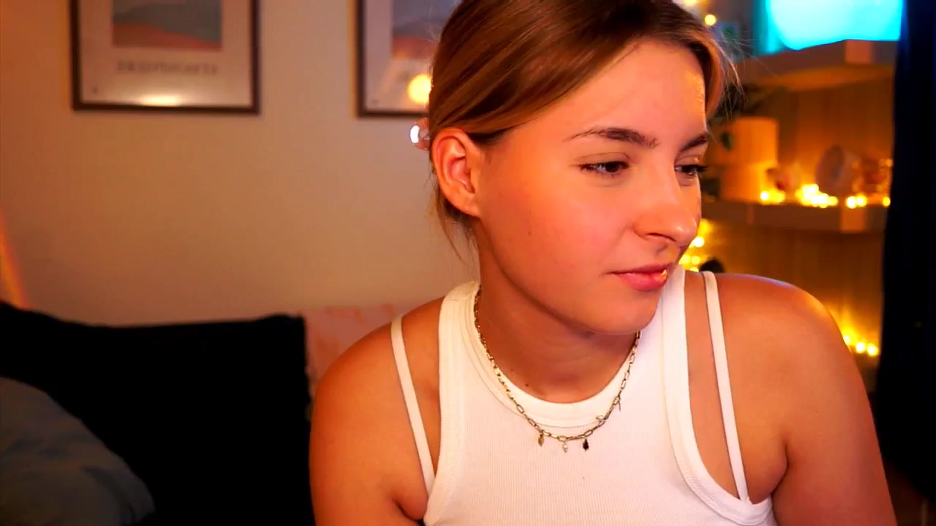 Gallery image thumbnail from Pixie_Pie's myfreecams stream on, 03/14/2026, 14:06 image 6 of 20