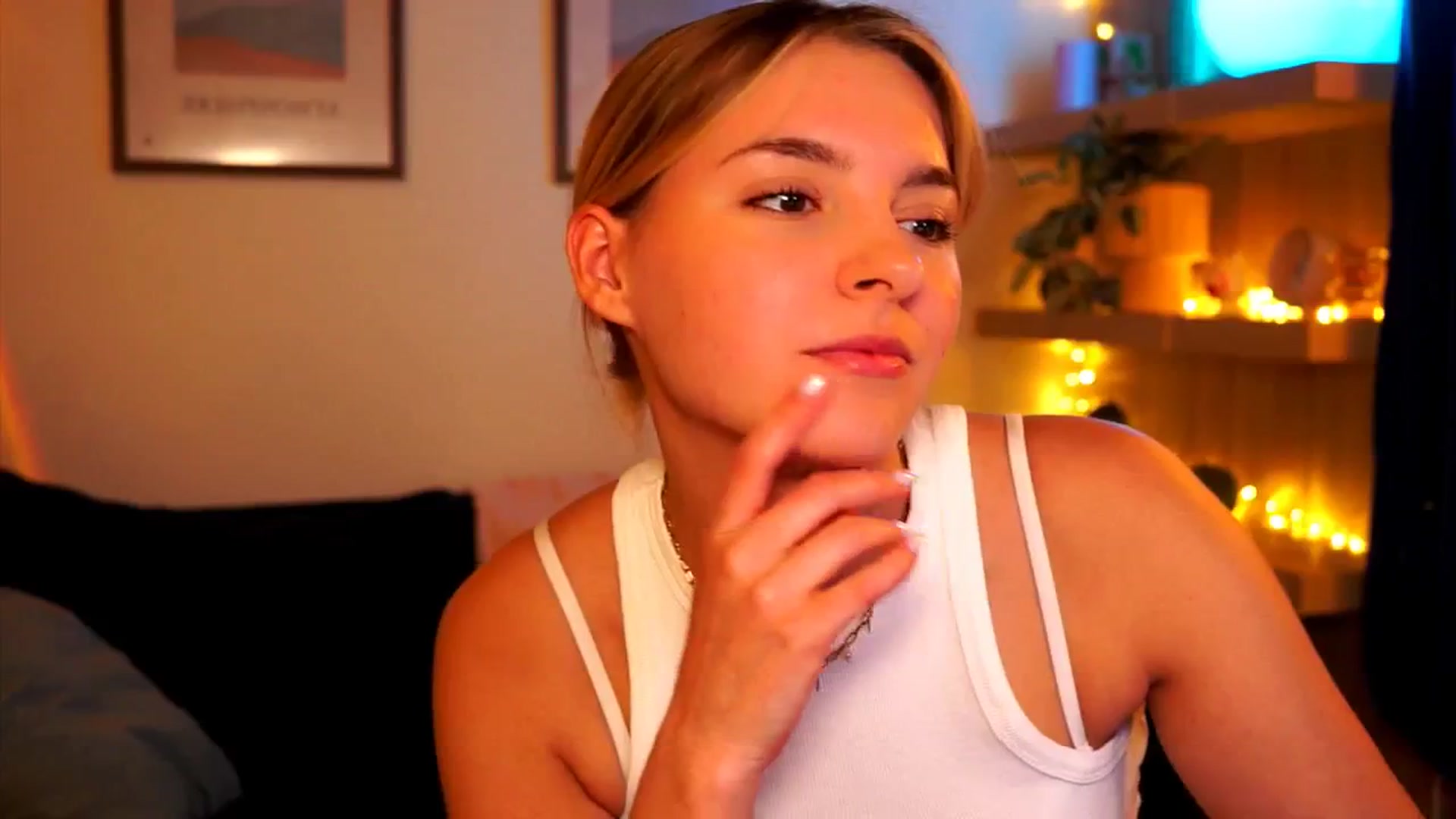 Gallery image thumbnail from Pixie_Pie's myfreecams stream on, 03/14/2026, 14:06 image 8 of 20