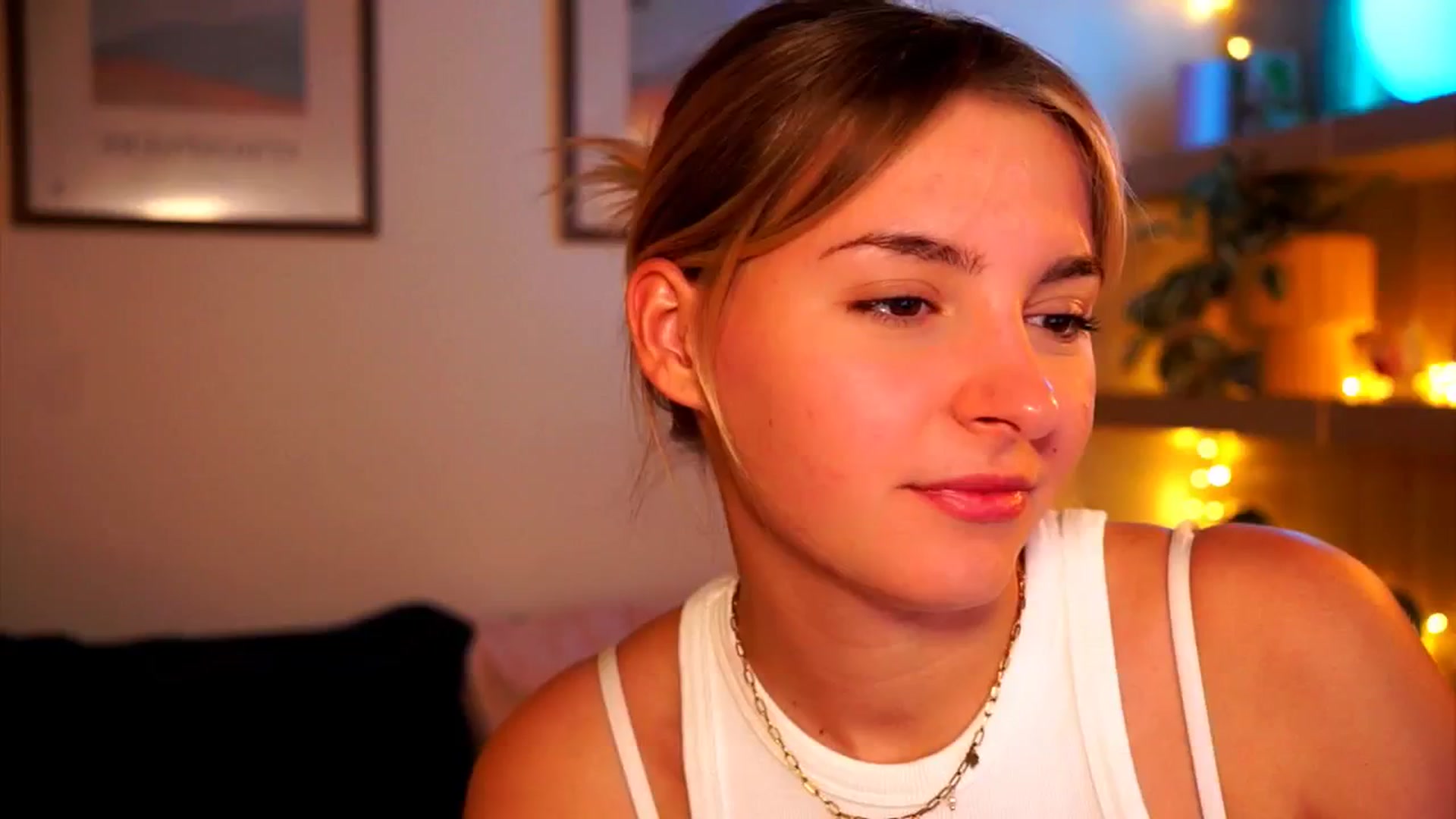 Gallery image thumbnail from Pixie_Pie's myfreecams stream on, 03/14/2026, 17:10 image 13 of 20