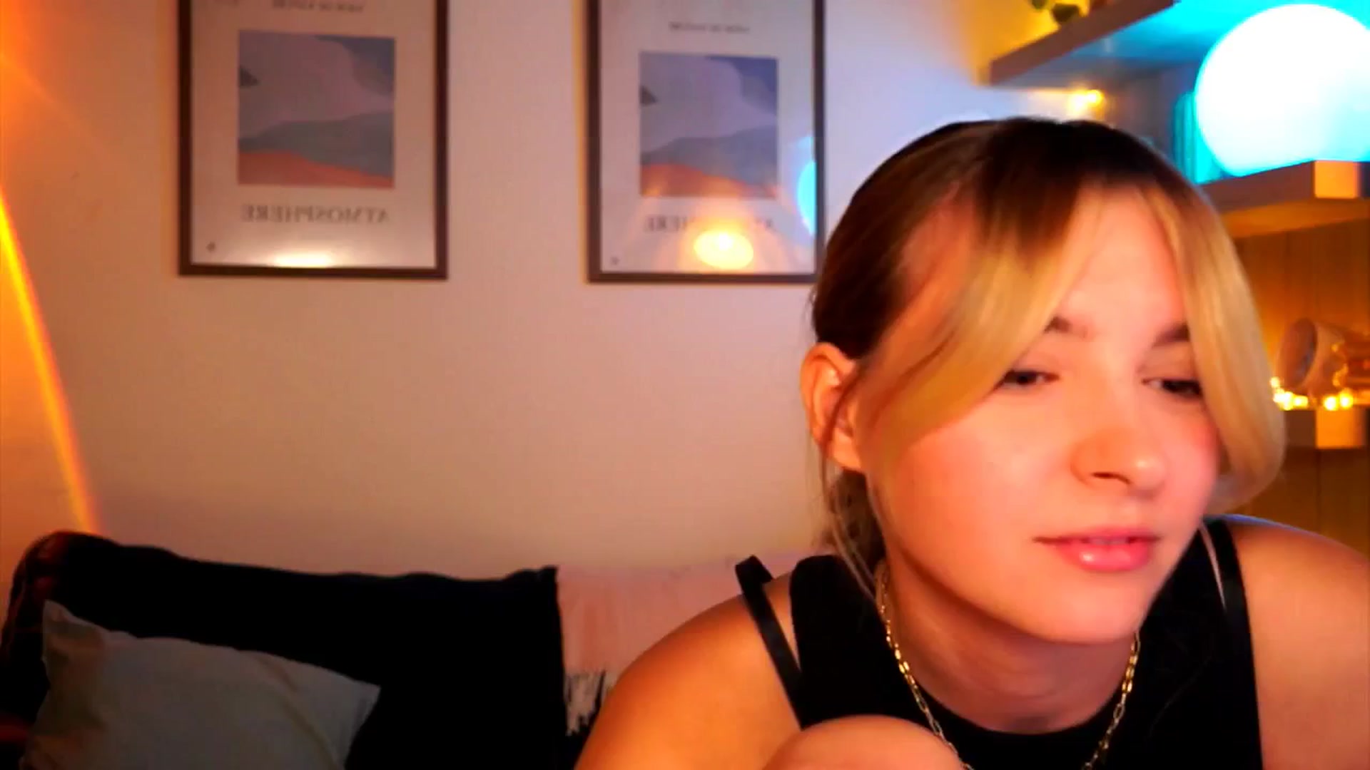 Gallery image thumbnail from Pixie_Pie's myfreecams stream on, 03/15/2026, 11:50 image 18 of 20