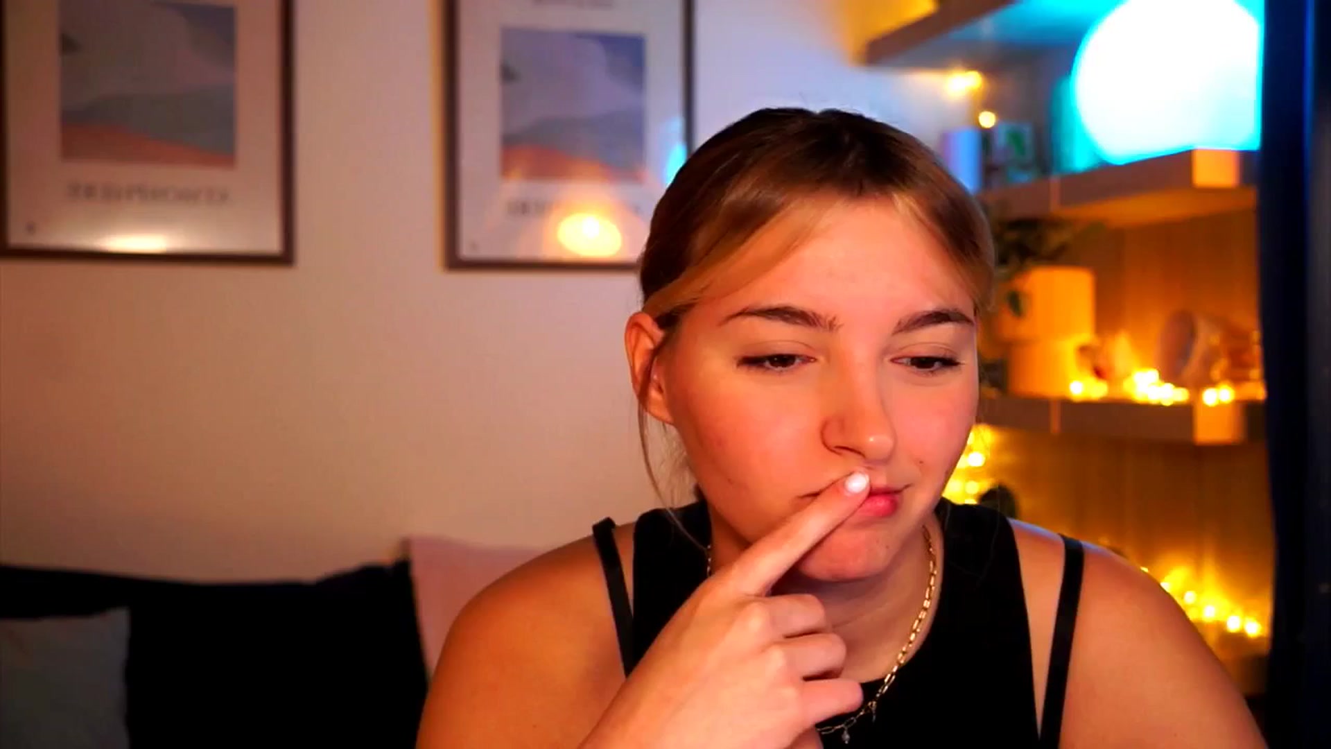 Gallery image thumbnail from Pixie_Pie's myfreecams stream on, 03/15/2026, 11:50 image 2 of 20