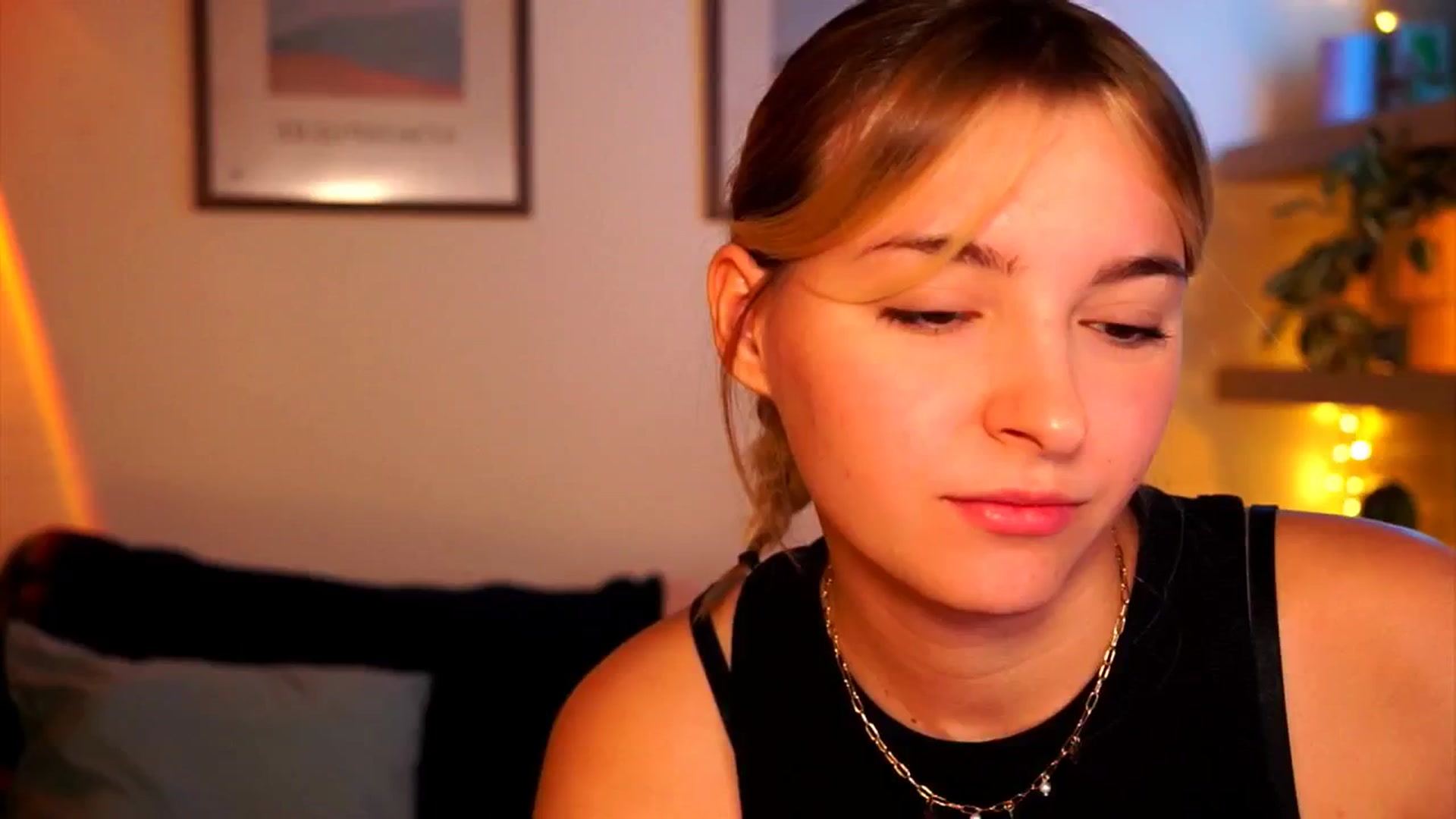 Gallery image thumbnail from Pixie_Pie's myfreecams stream on, 03/15/2026, 11:50 image 13 of 20