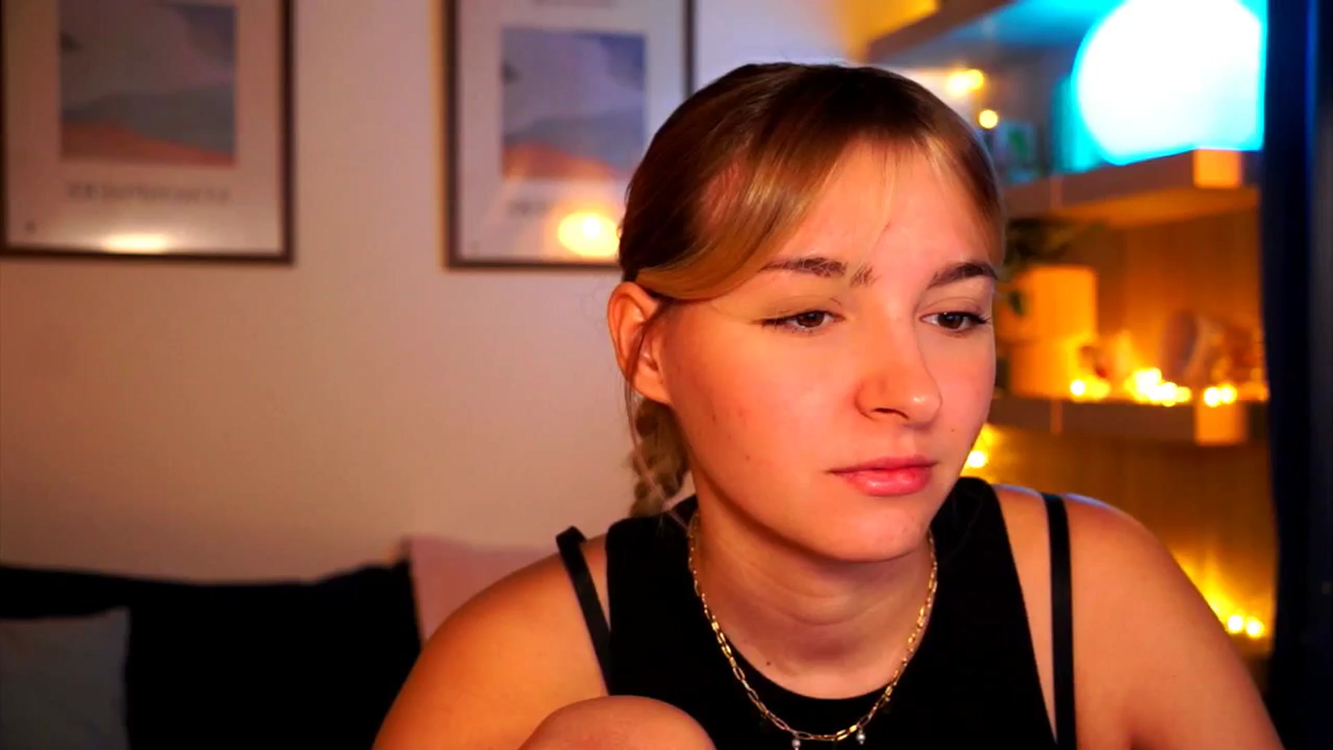 Gallery image thumbnail from Pixie_Pie's myfreecams stream on, 03/15/2026, 11:50 image 1 of 20